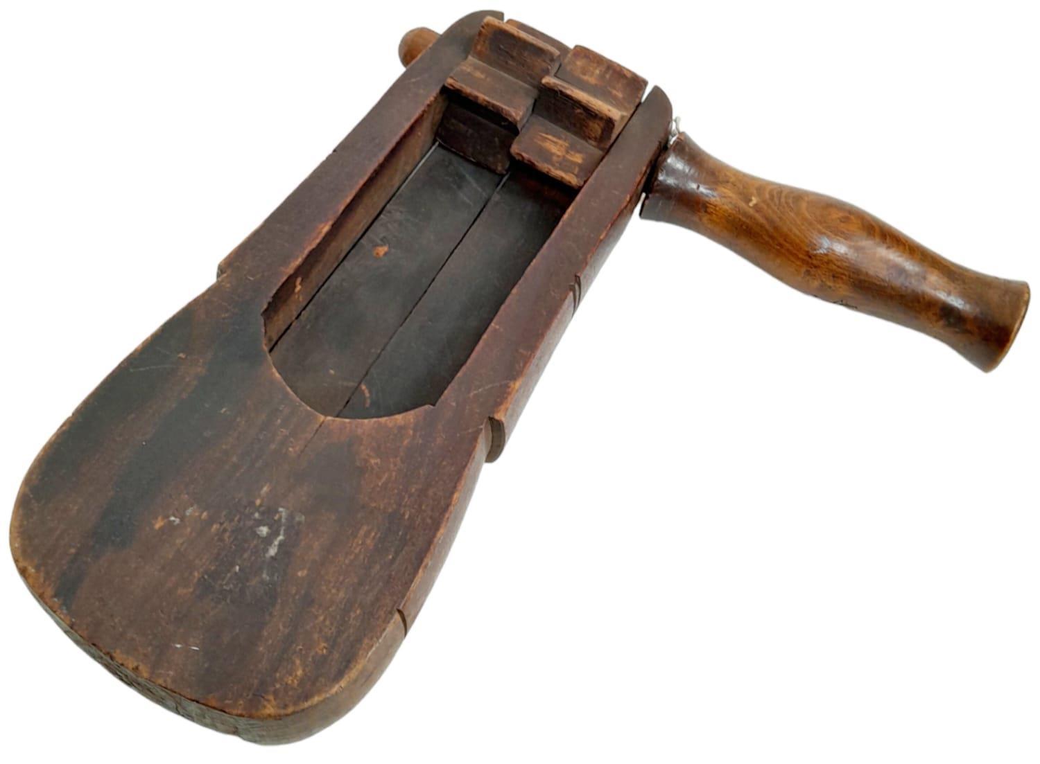 An Antique Victorian Wooden Police Rattle - Police were often prone to attacks from their own