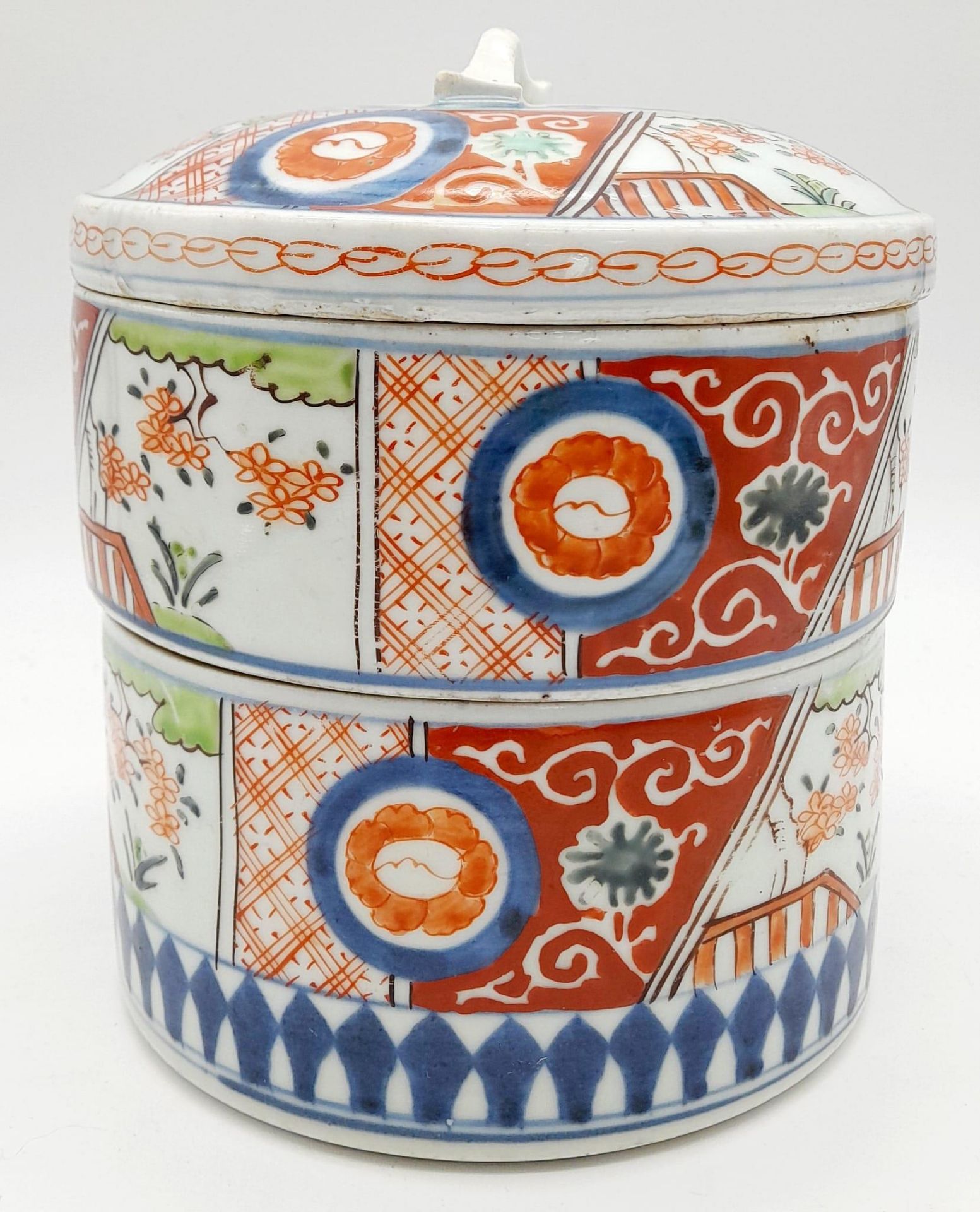 A Superb Antique (Mid 19th century) Japanese Double Tier Box with Lid. Wonderful colours in the - Image 3 of 7