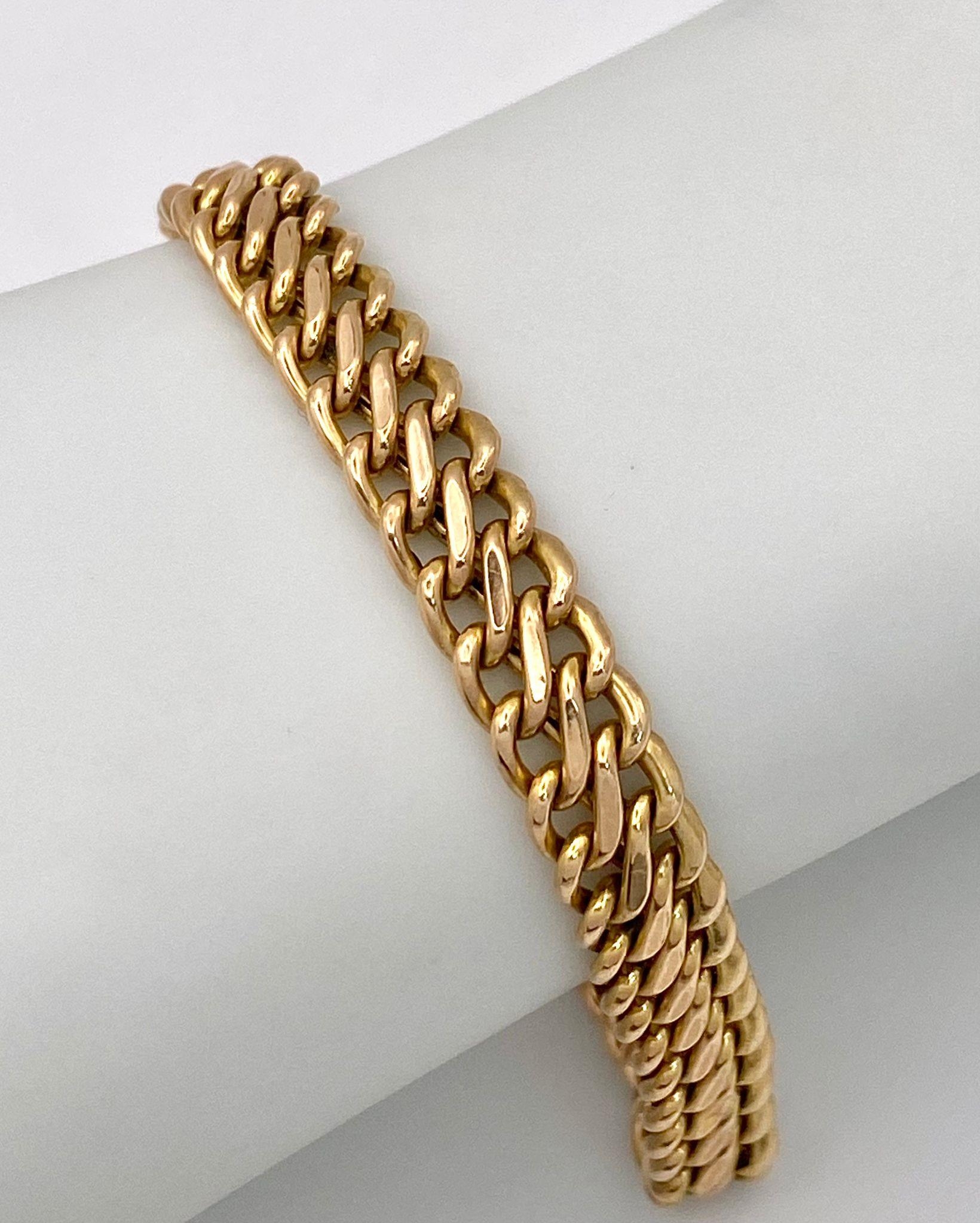 A 9K Yellow Gold Double Curb Link Bracelet. 18cm. 7.74g weight. - Image 2 of 6