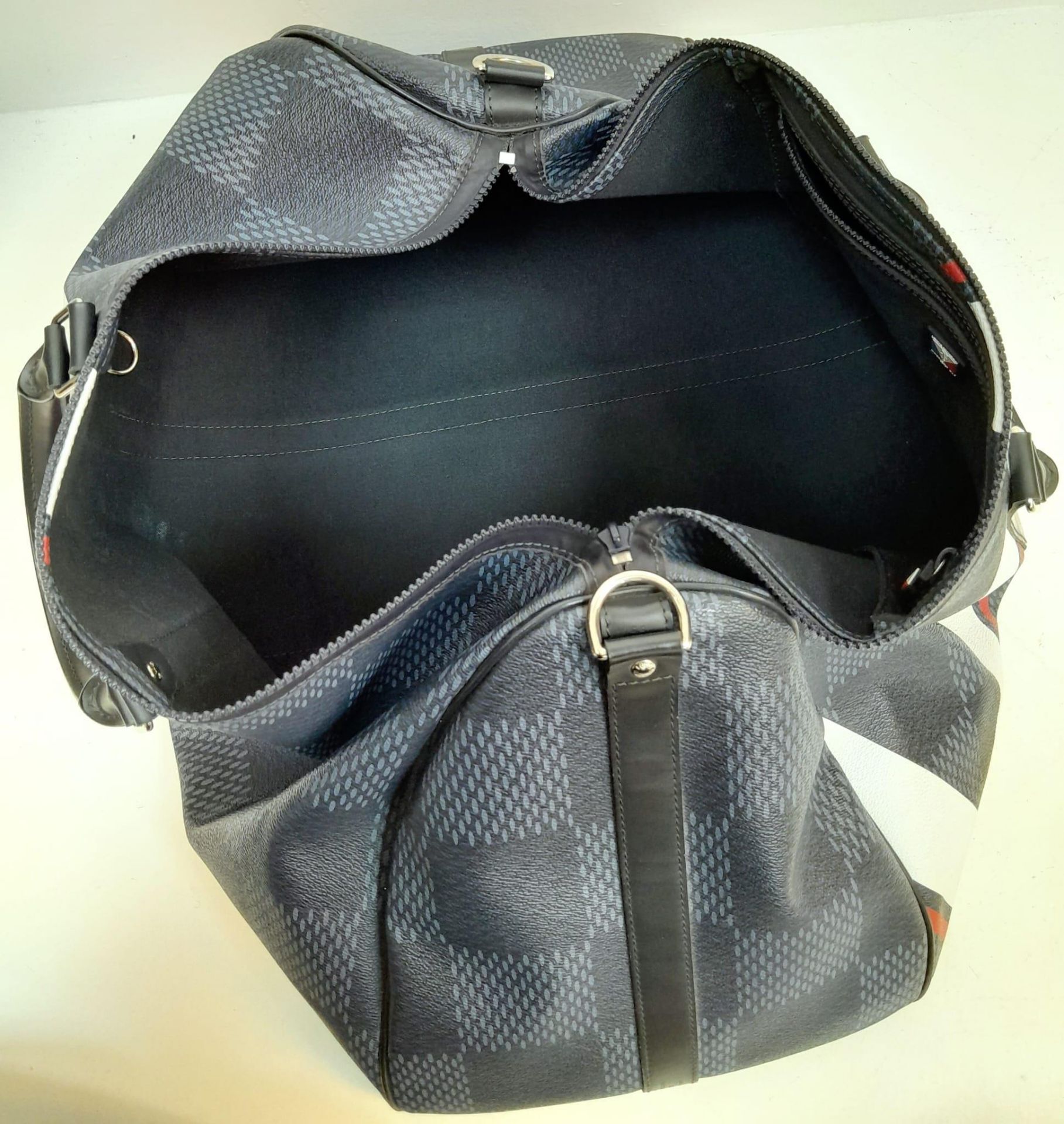 A Louis Vuitton America's Cup Oversized Keepall. Damier canvas in dark blue with a 'V' Gaston logo - - Image 9 of 9