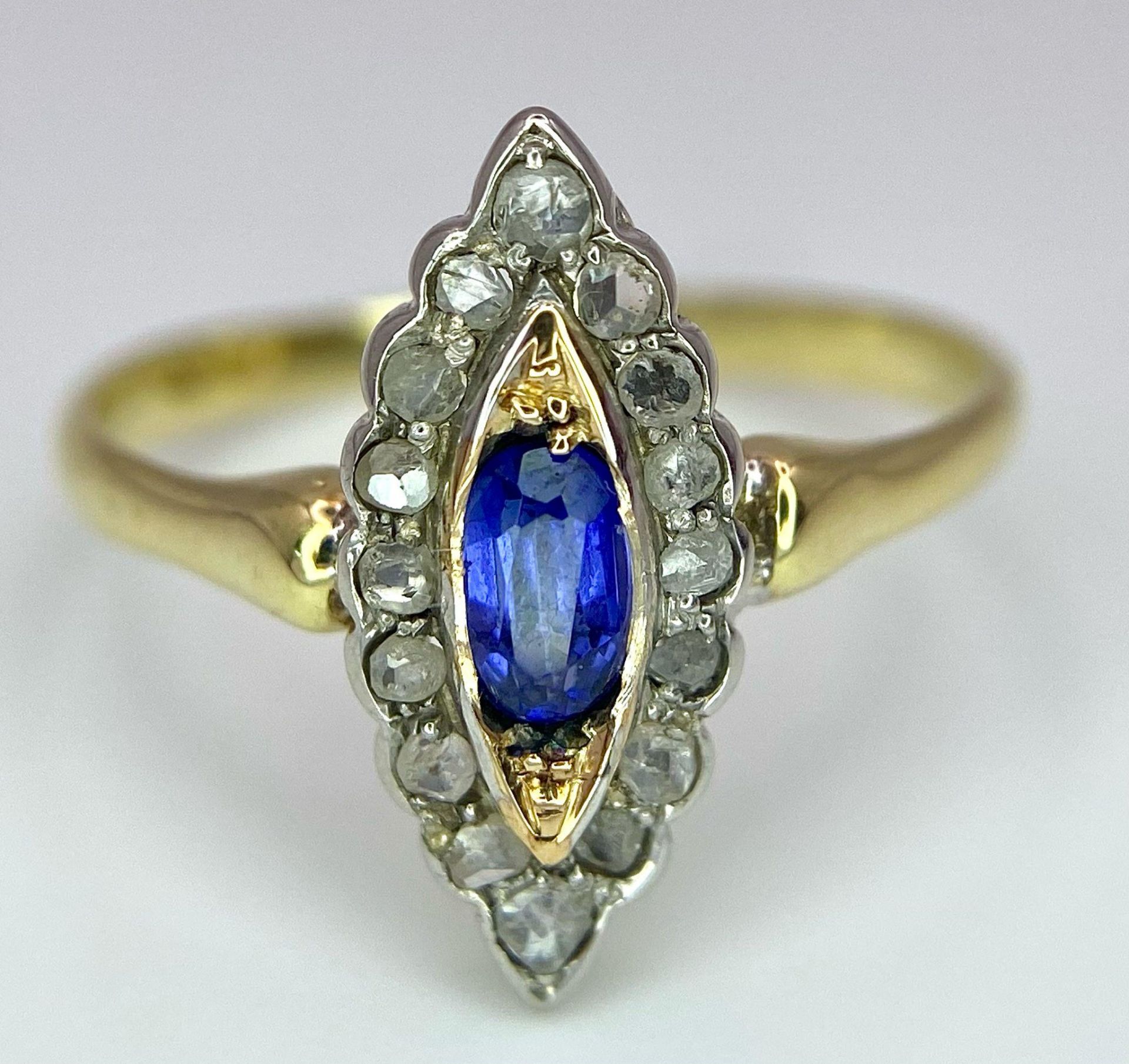 An 18K Yellow Gold Diamond and Sapphire Marquise Shaped Ring. Size M. 2.2g - Bild 4 aus 6