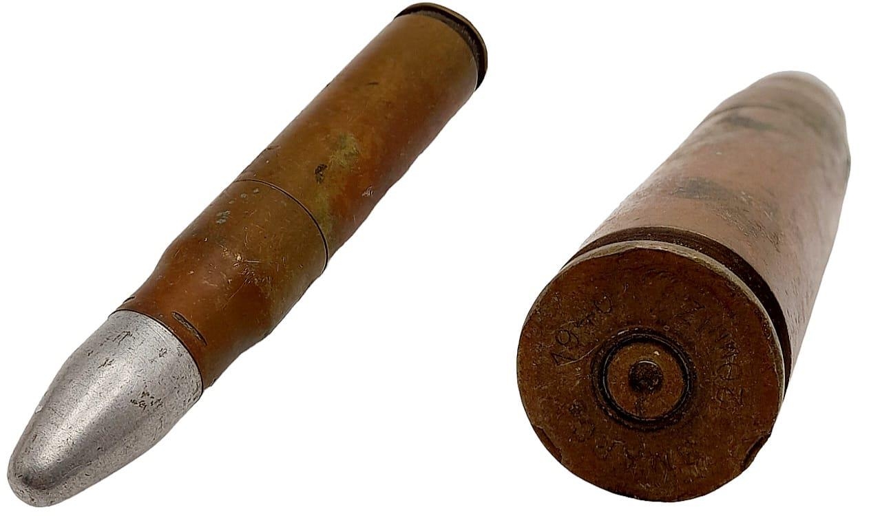 A Parcel of Two WW2 Items Comprising; 1) A Trench Art Style Lighter made from a 1940 Dated 20mm - Image 2 of 7