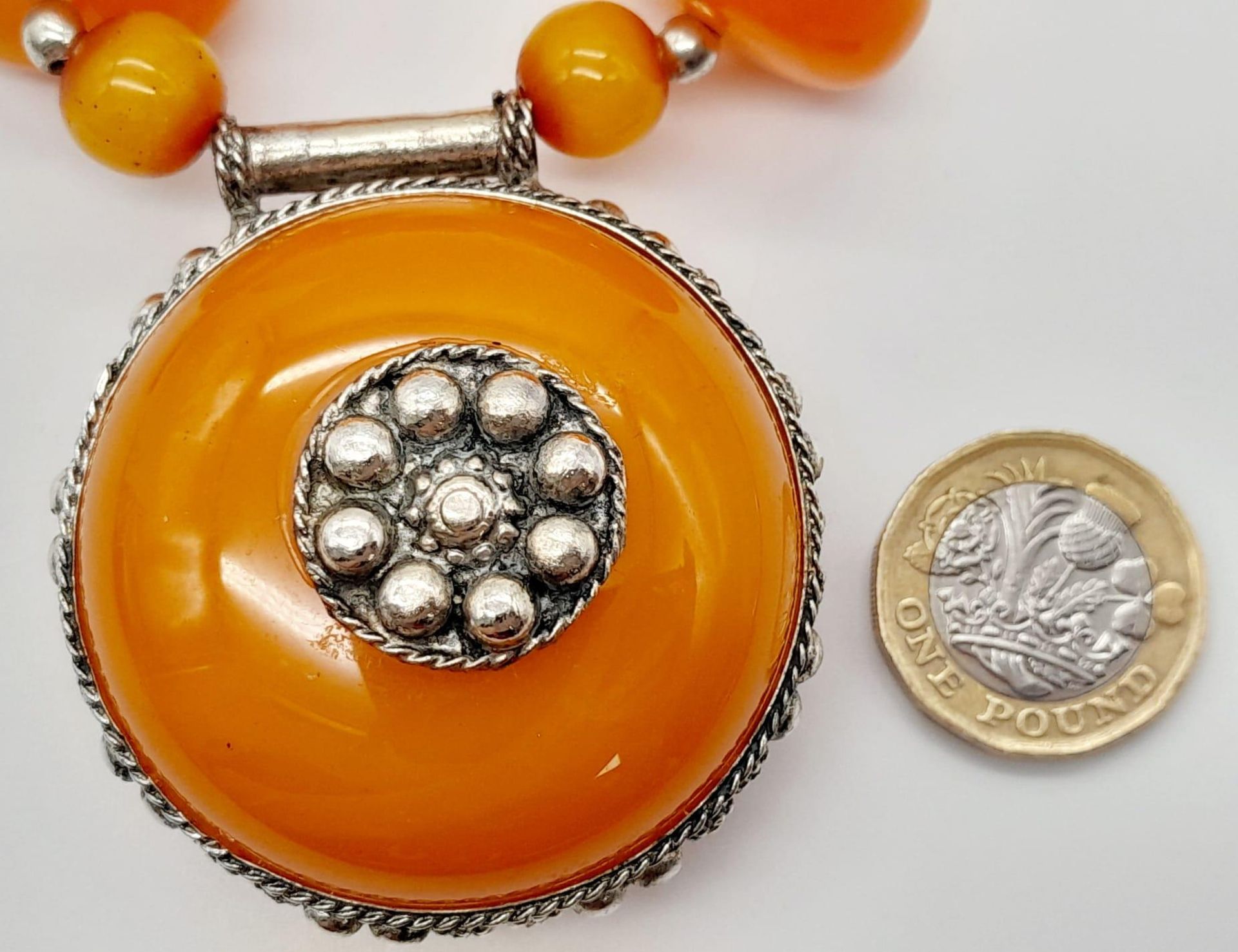 A Berber Amber Resin Statement Necklace and Pendant. 56cm length. - Image 7 of 7