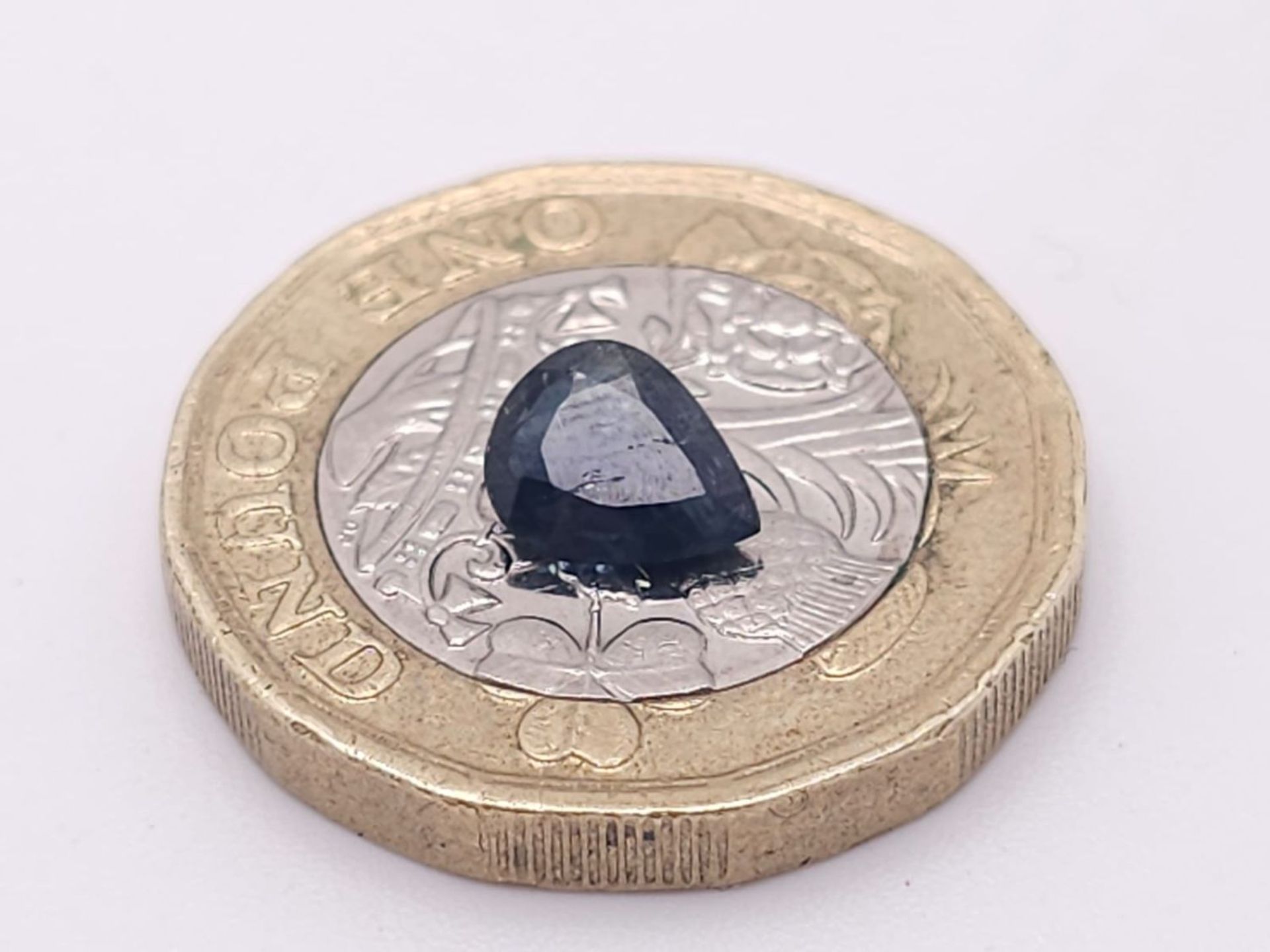 A 0.87ct Madagascar Natural Blue Sapphire, in the Pear Shape. Comes with the CGI Certificate. ref: - Bild 4 aus 5