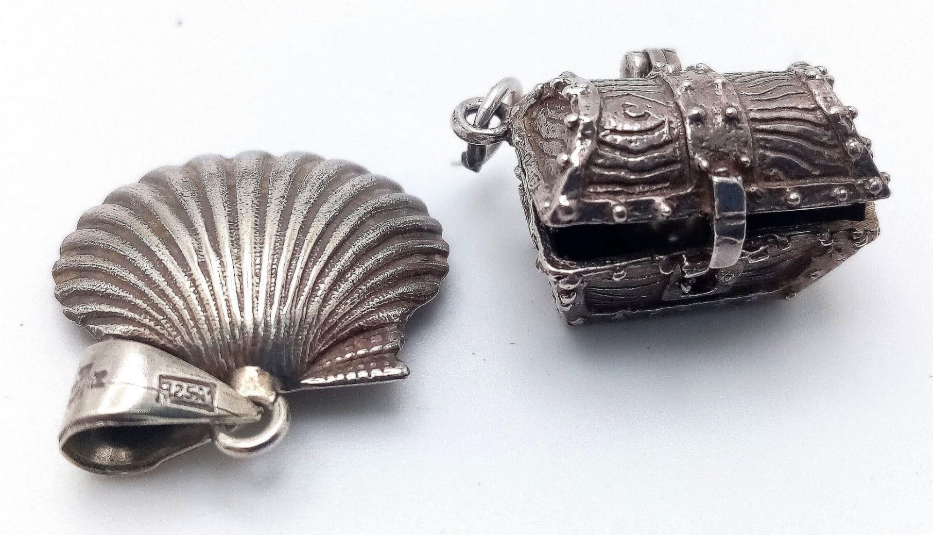 2X vintage sterling silver pendants include a shell and a treasure chest with pearl inside. Total