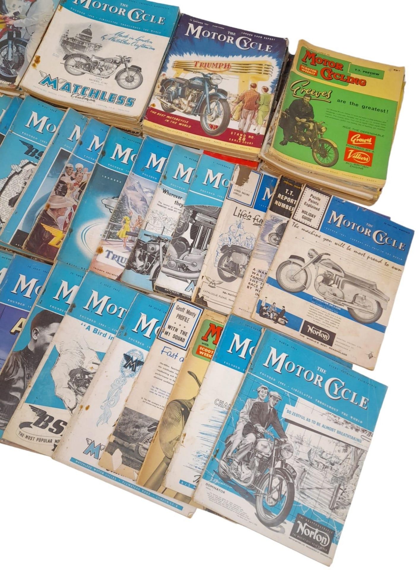 A Collection of Over 50 Vintage Motorcycle Magazines. - Bild 2 aus 10