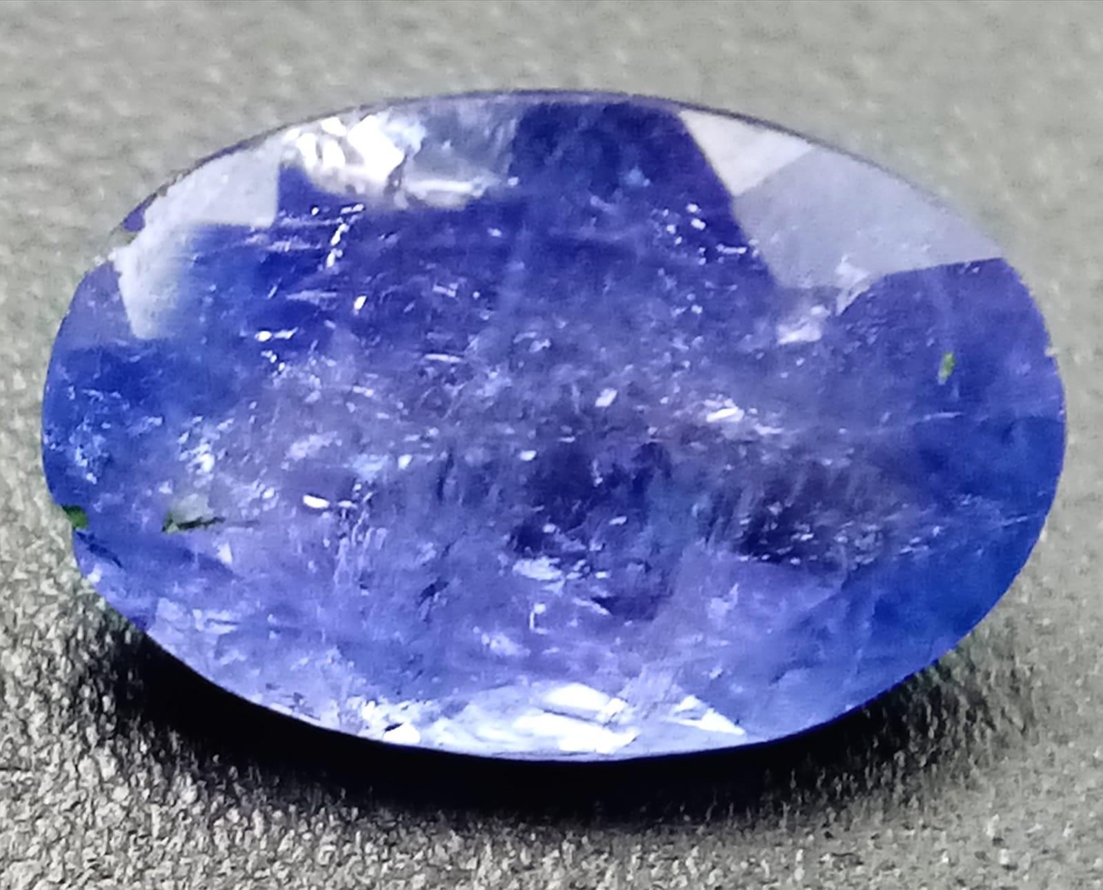 A 1.60ct Translucent Faceted Natural Tanzanite. Comes with the GGI Certificate. ref: ZK 030 - Image 3 of 5