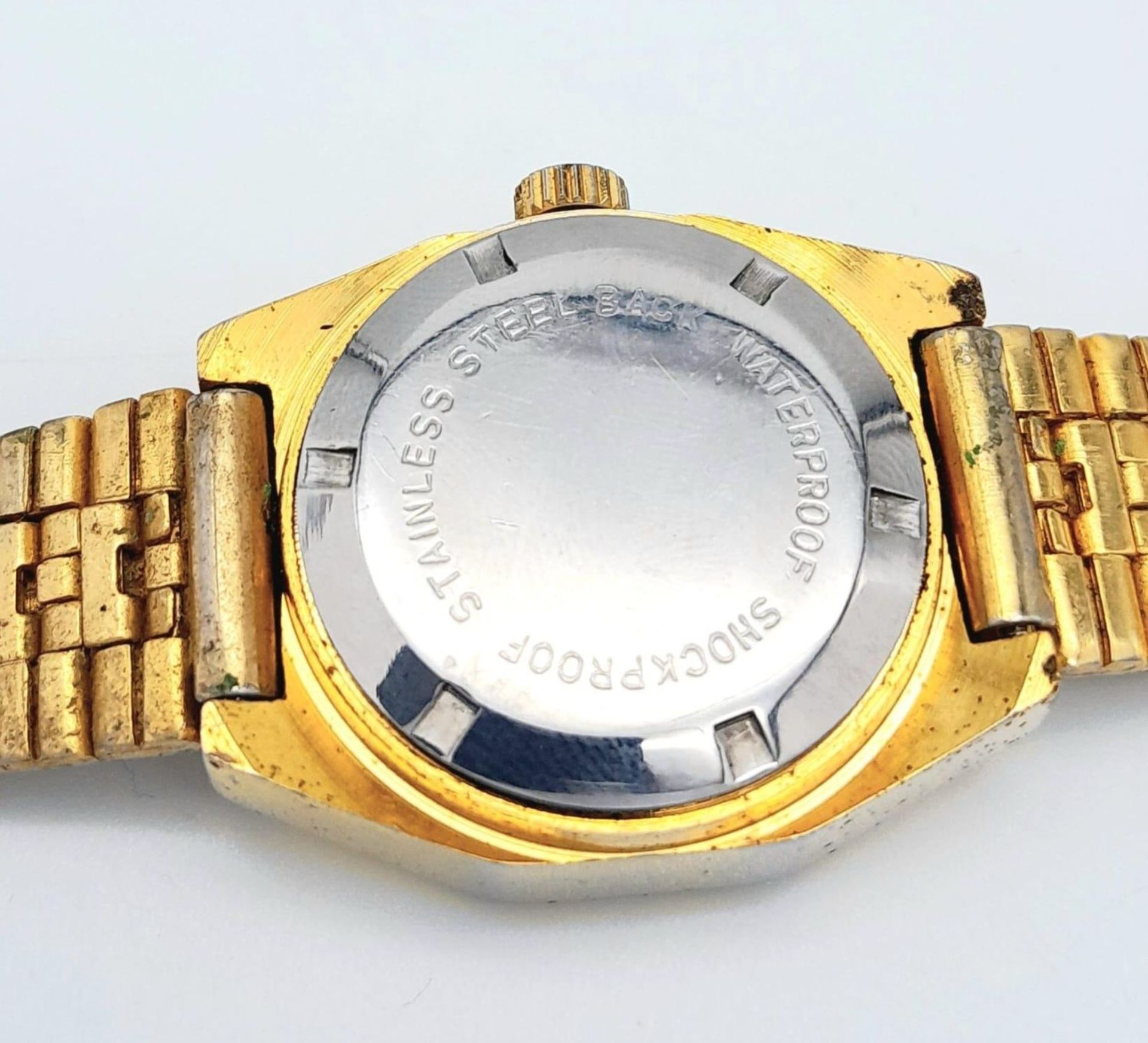 A Classic Vintage Omax Ladies Mechanical Jump Watch. Gilded bracelet and case - 26mm. Gold tone dial - Image 11 of 12