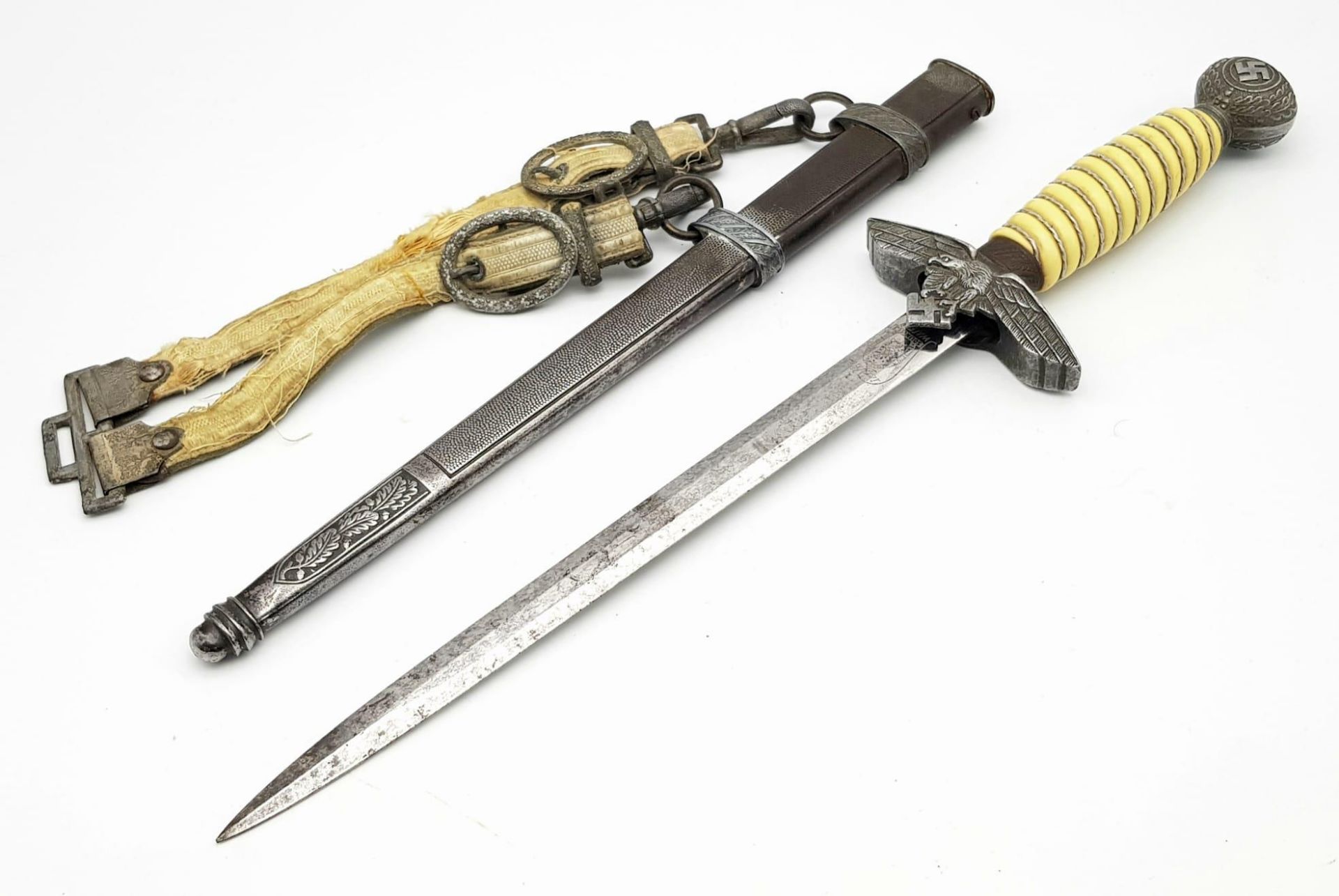 A German Nazi Luftwaffe (2nd Model) Dagger. The dagger has a maker's mark of Ernst Pack of