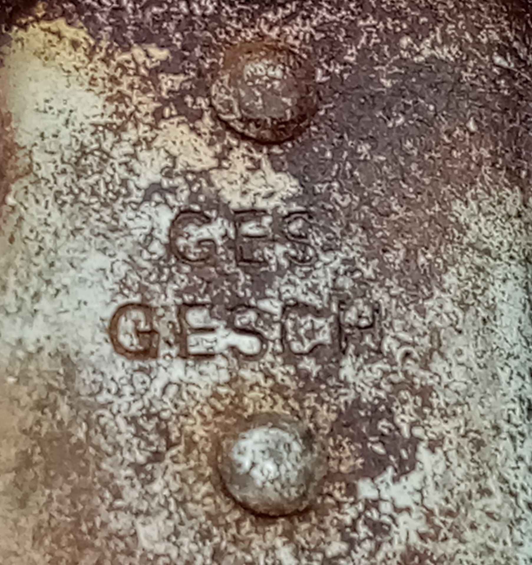 WW1 Imperial German Metal Handle Trench Knife. Marked G.E.S Gesch. - Image 4 of 4