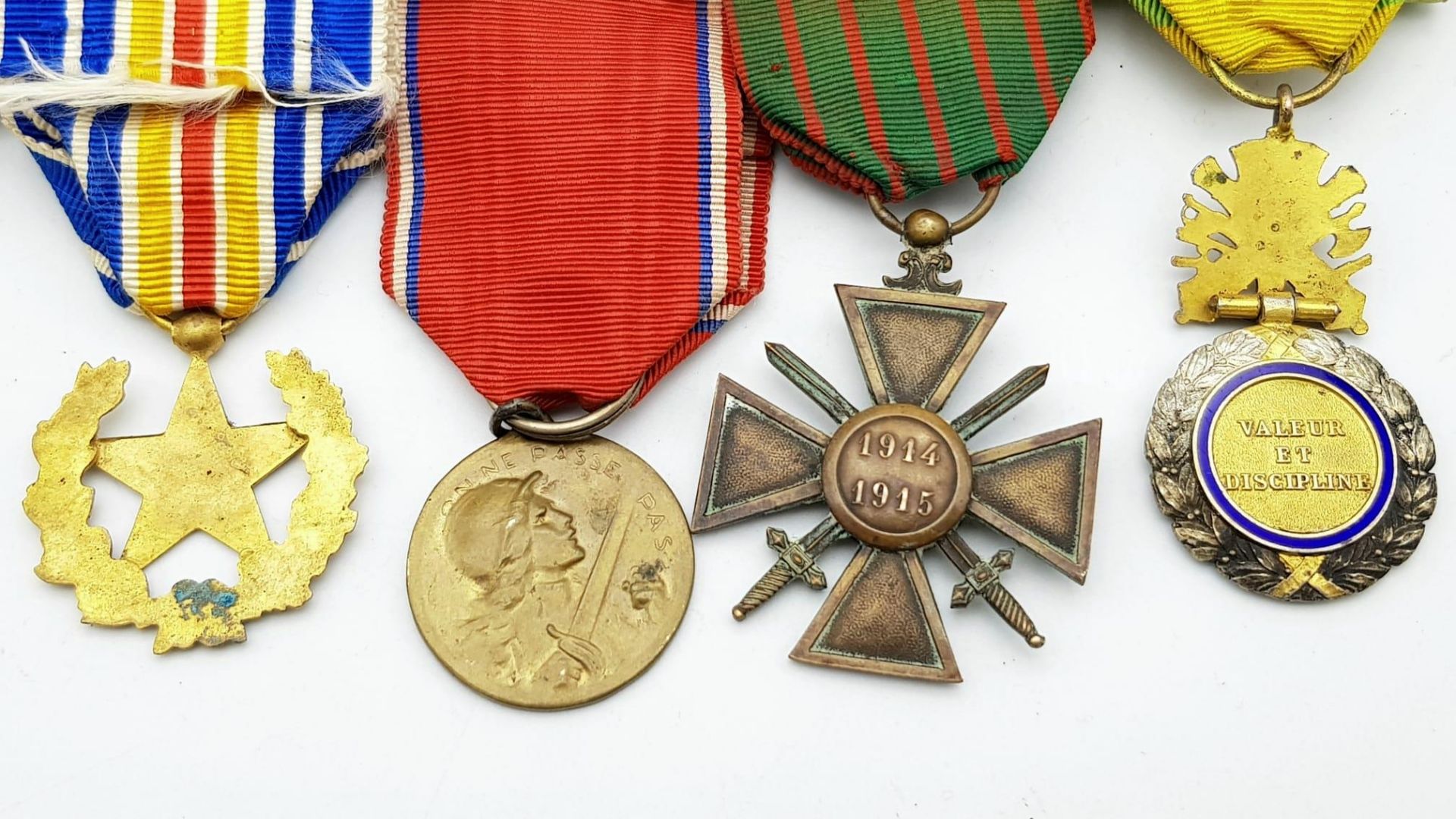 WW1 Military Medal Group awarded to a French soldier for his actions above and beyond the call of - Image 5 of 5