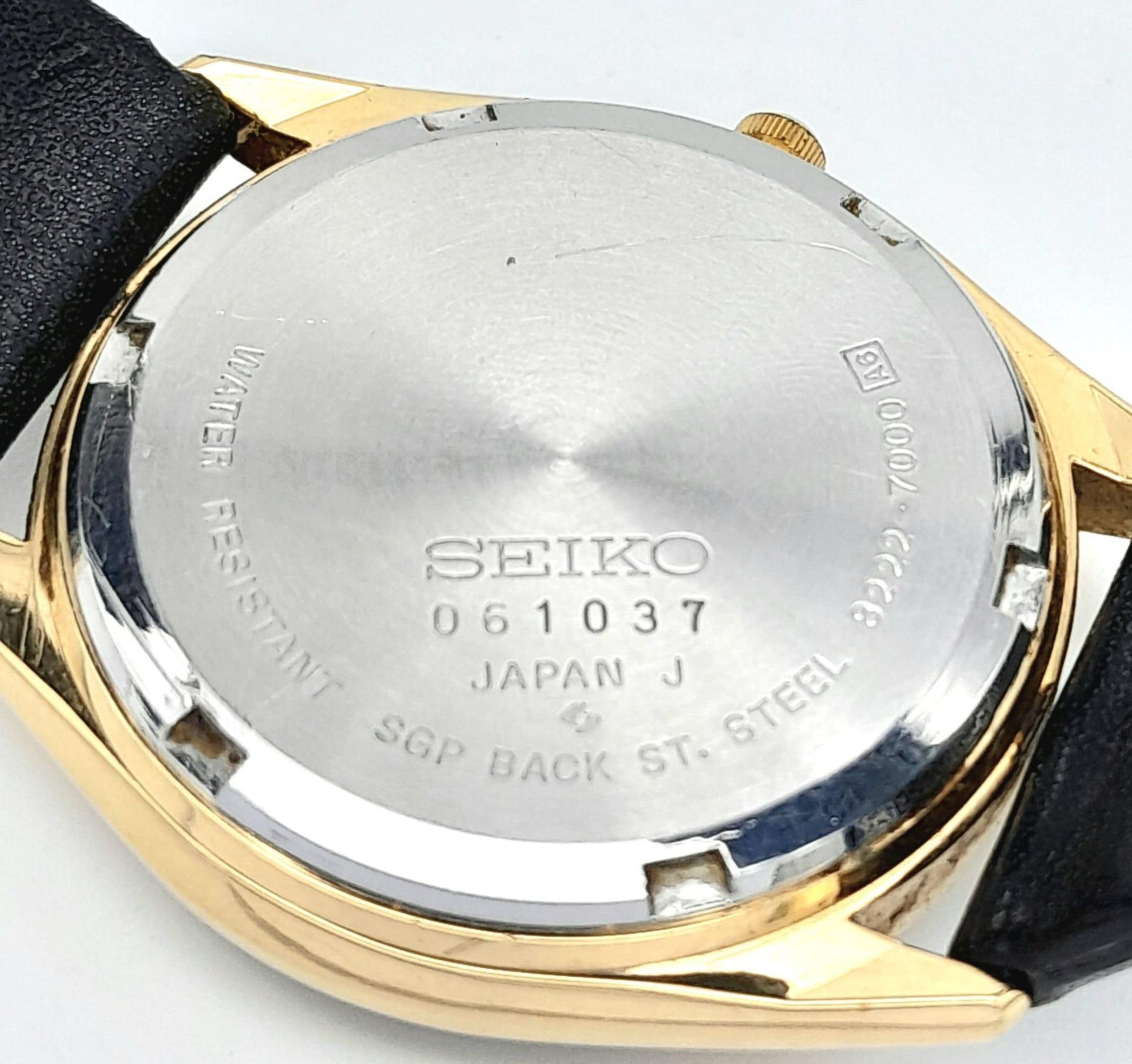 A Vintage Seiko Quartz Gold Tone Watch Model 8222-7000. 35mm Case. New Battery Fitted April 2024. - Bild 6 aus 7