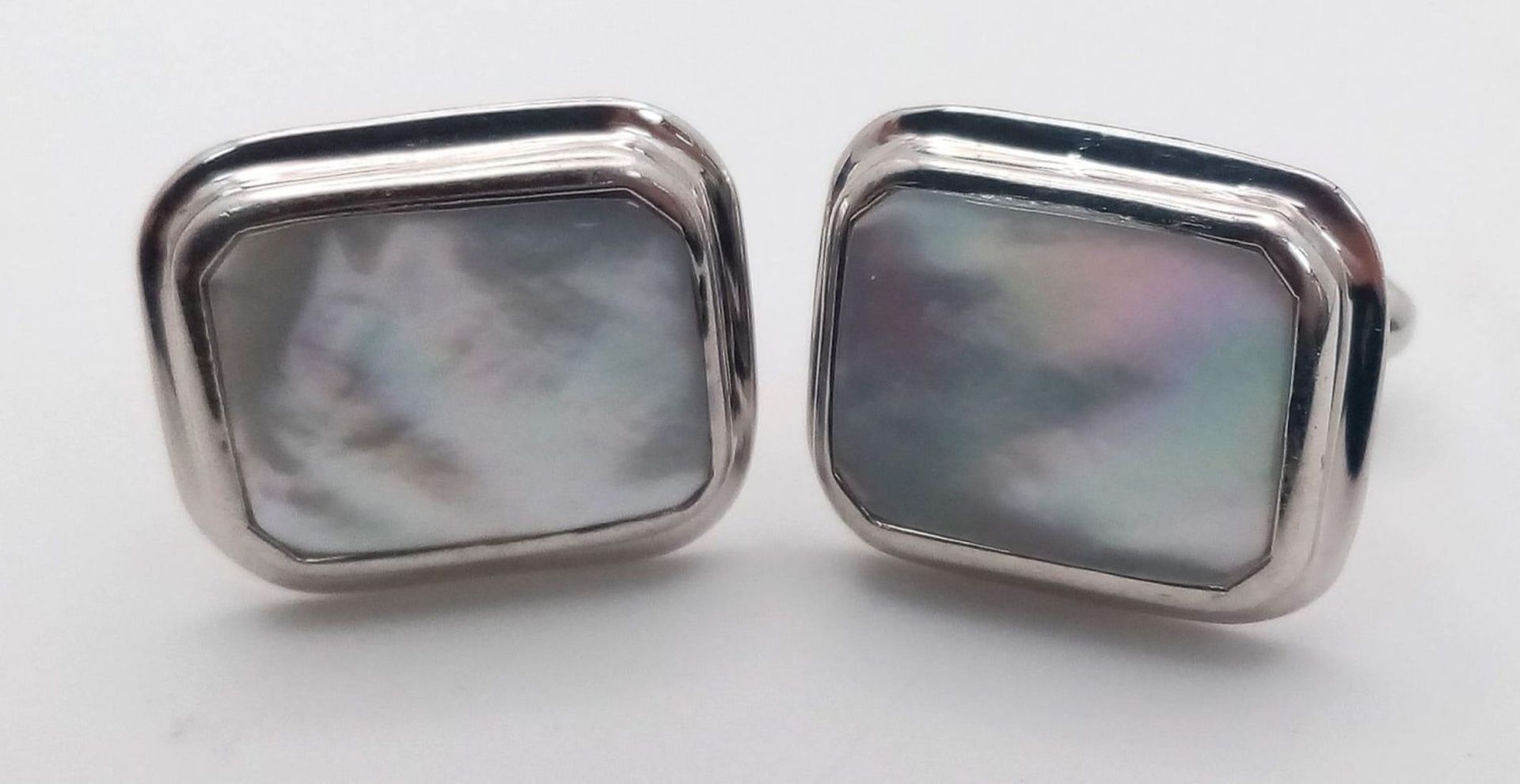 PAIR OF STERLING SILVER WITH MOTHER OF PEARL INLAY BAR CUFFLINKS, WEIGHT 15.5G - Image 3 of 6