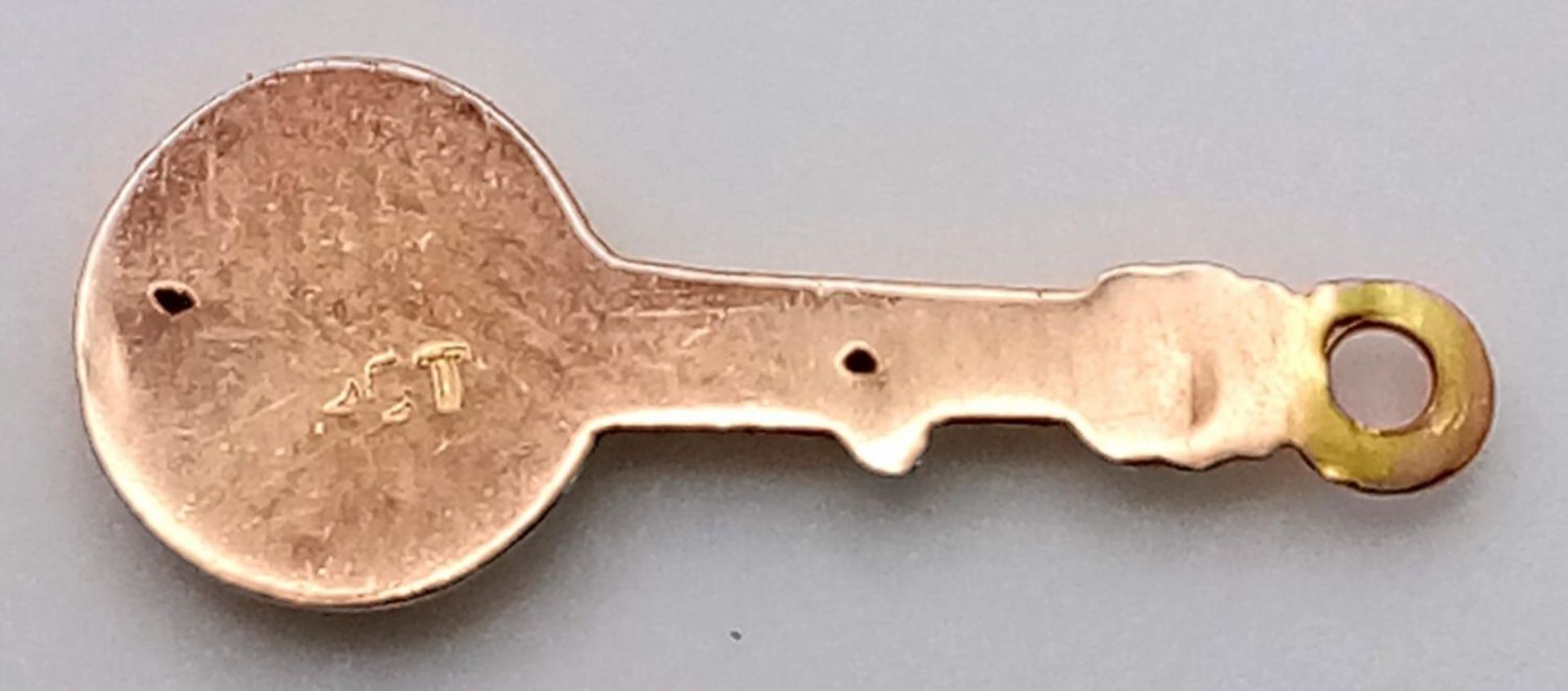 A 9K Yellow Gold Mandolin Pendant/Charm. 2cm. 0.33g - Bild 5 aus 6