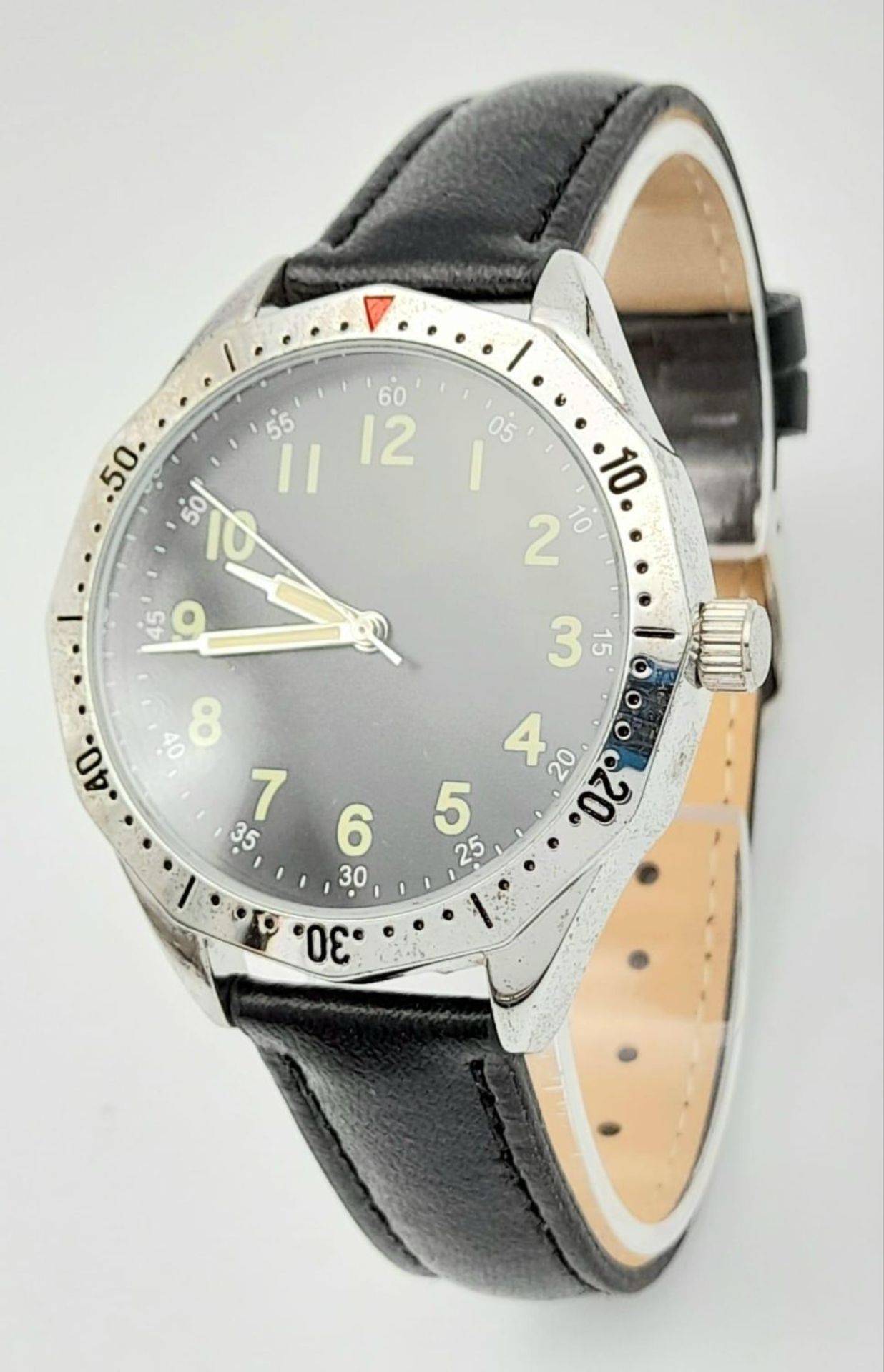 A Parcel of Three Military designed Homage Watches Comprising; 1) German Defense Force Watch (40mm - Bild 9 aus 14