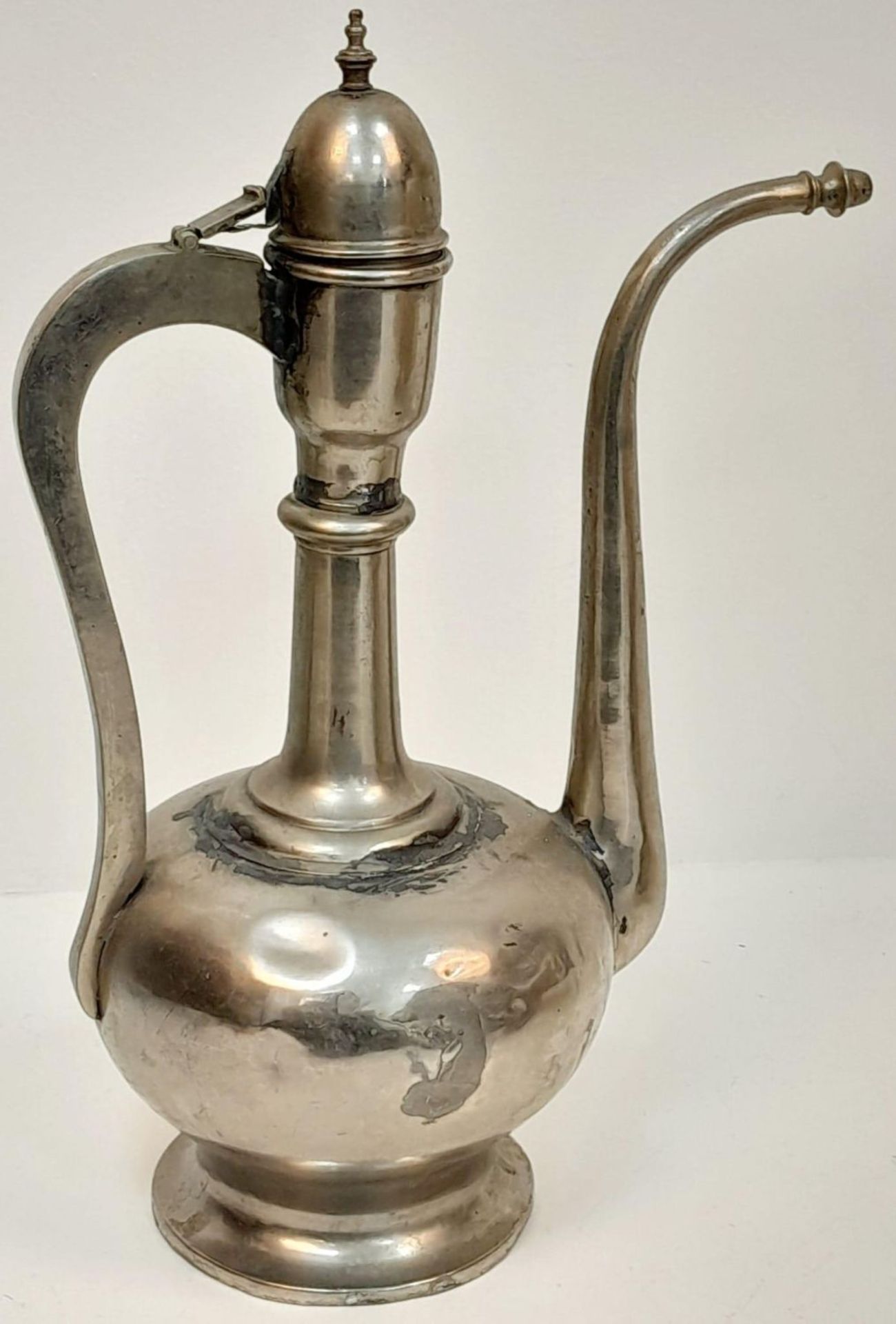 A MIDDLE EASTERN "EWER AND BASIN" . - Bild 6 aus 6