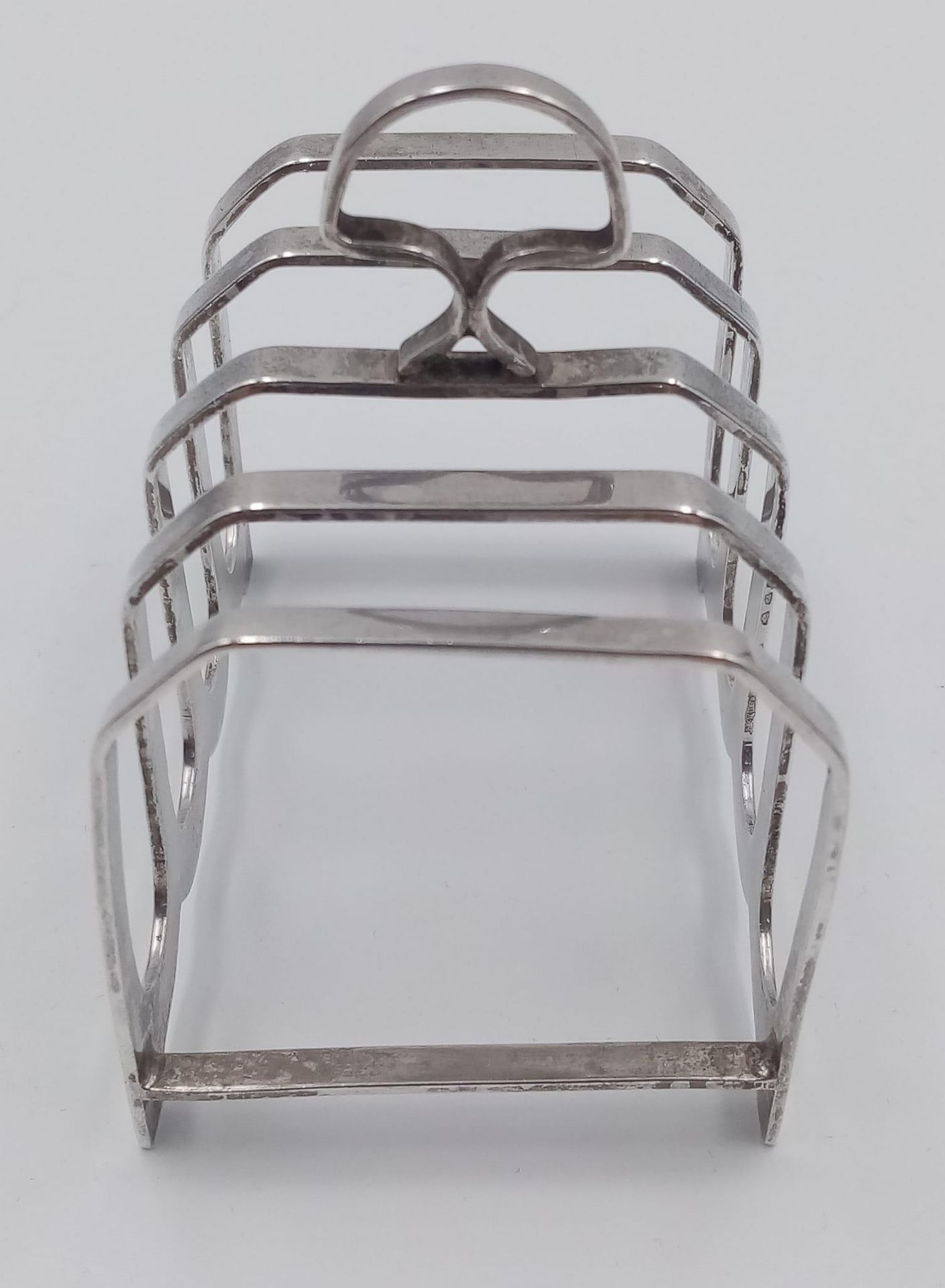 An antique sterling silver letter rack. Full Birmingham hallmarks, 1936. Total weight 78.4G. 6 X 8. - Image 3 of 5