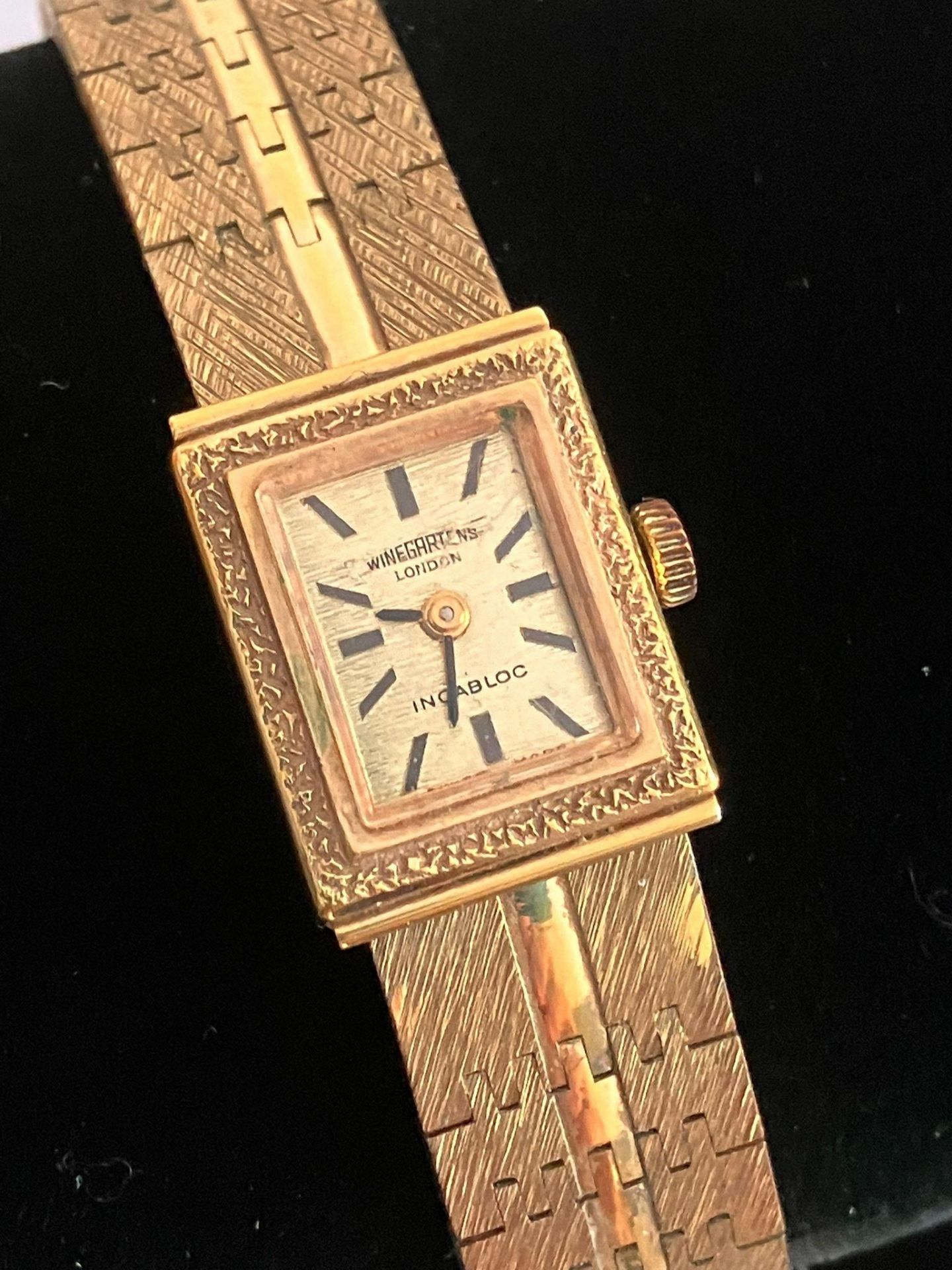 Ladies Vintage Winegartens Wristwatch. Heavily GOLD PLATED (20 microns). Square, face model. - Bild 2 aus 3