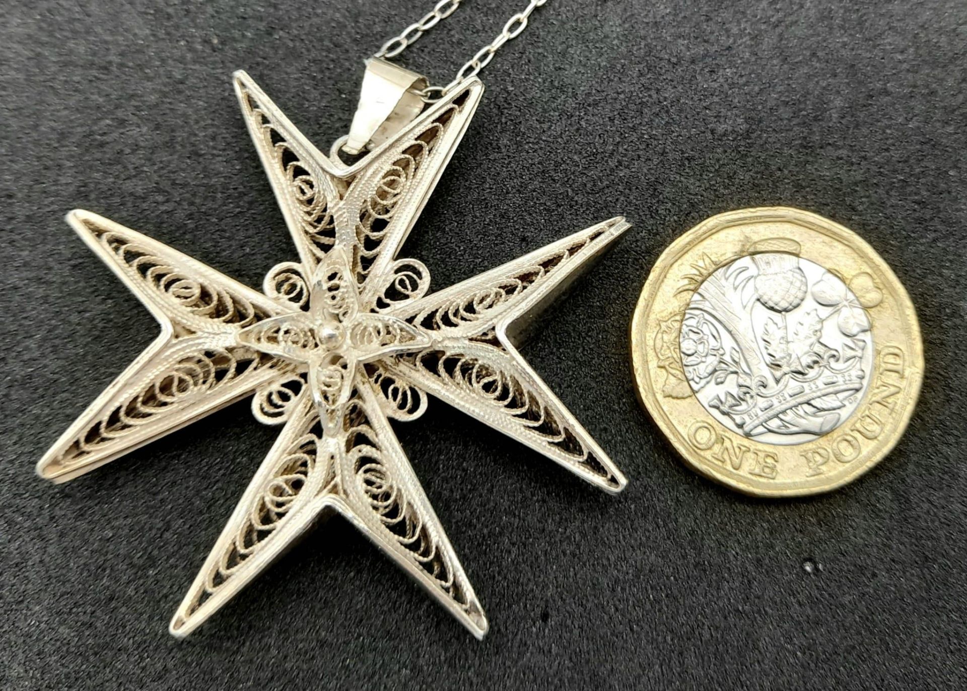 A Vintage 917 Silver, Filigree Maltese Cross Pendant Necklace. Pendant Measures 4.5cm Wide and is on - Image 6 of 16