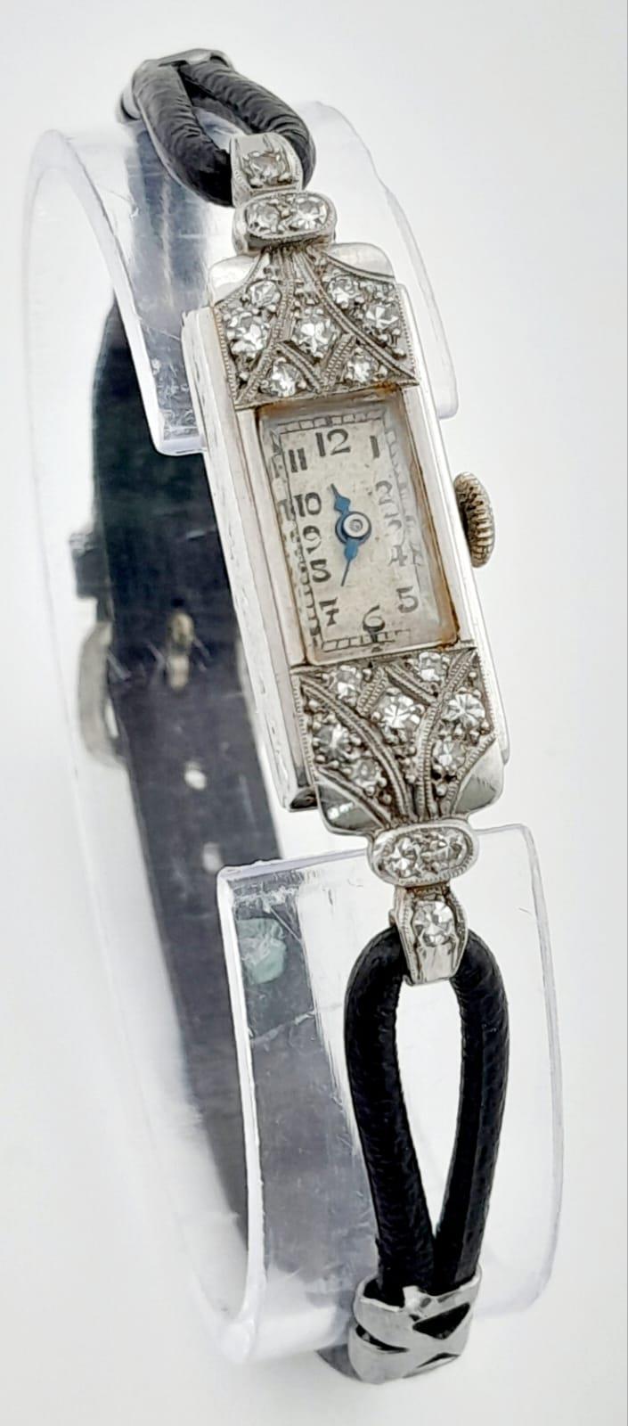 An Art Deco Platinum and Diamond Ladies Mechanical Watch. Rectangular case - 14mm. In working - Image 3 of 7