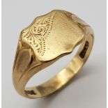 A Vintage 9K Yellow Gold Signet Ring. Full UK hallmarks. Size R. 3.94g weight.