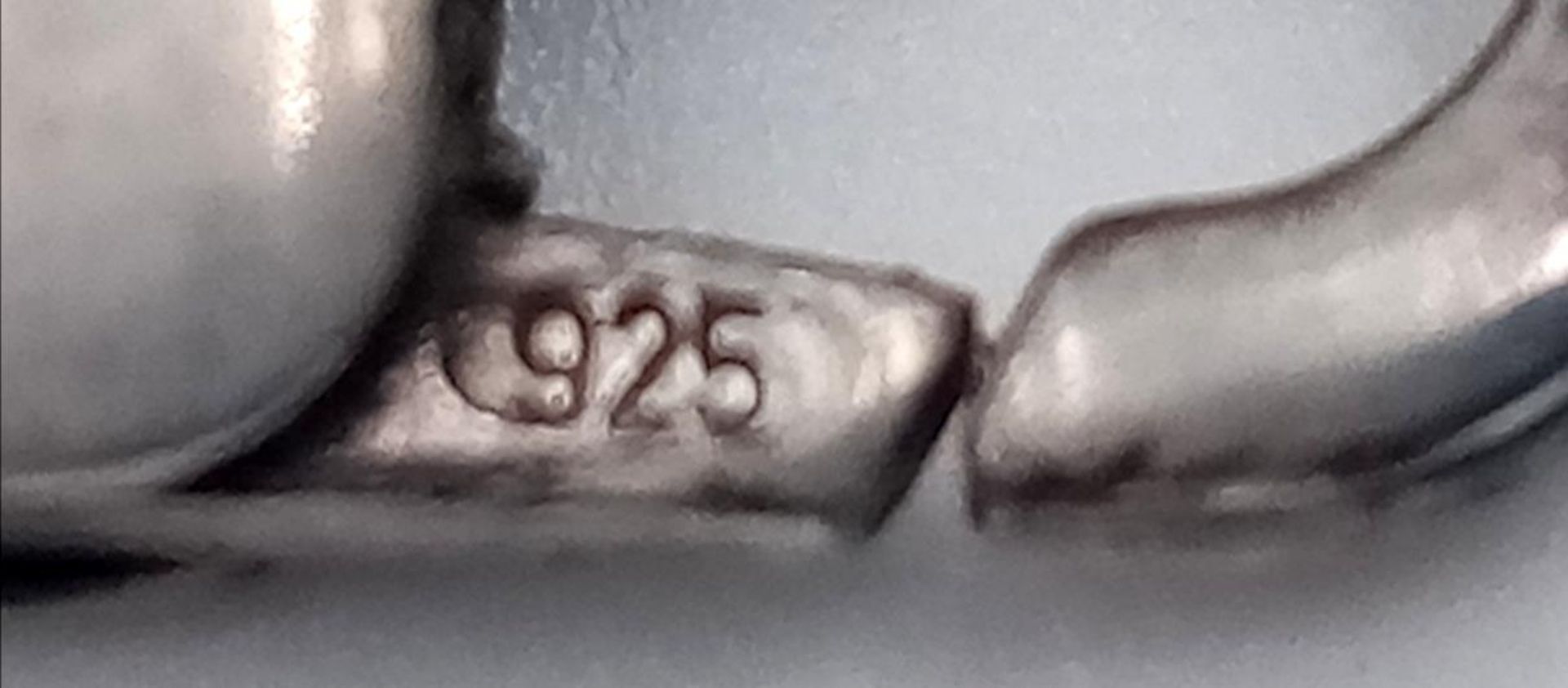 A vintage Italy 925 silver chunky belcher bracelet. Total weight 32.1G. Total length 20cm - Bild 5 aus 5