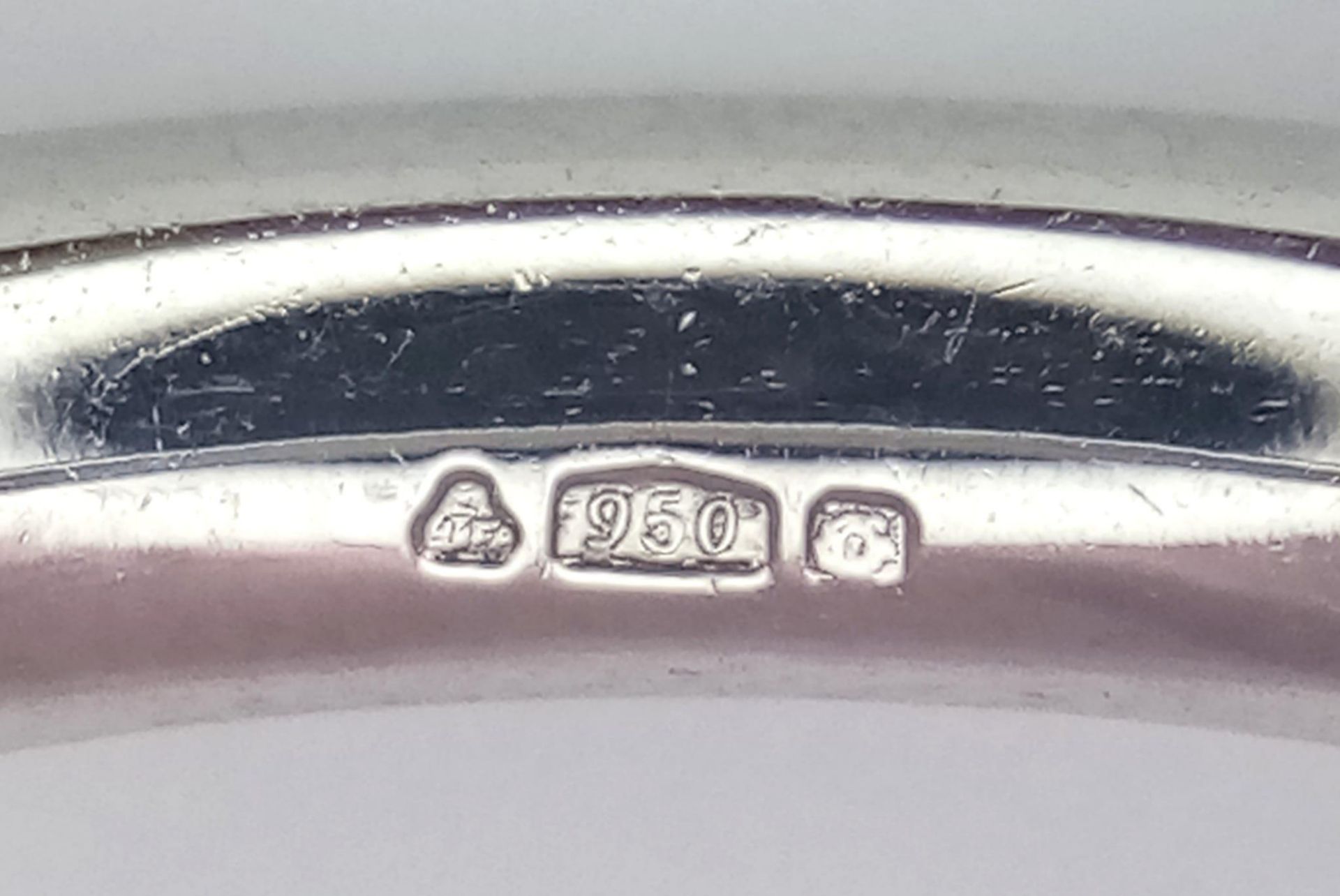 A PLATINUM AND DIAMOND BAND RING. 0.60CT. 6G. SIZE K 1/2. - Bild 4 aus 4