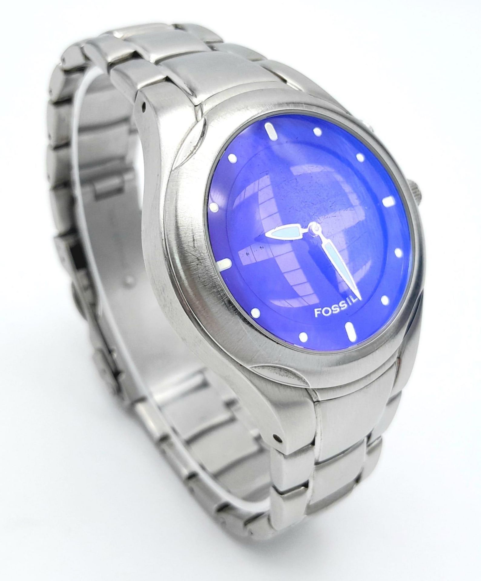 A Fossil Big Tic Watch. Stainless steel bracelet and case - 40mm. Blue dial with digital tic - Image 3 of 8