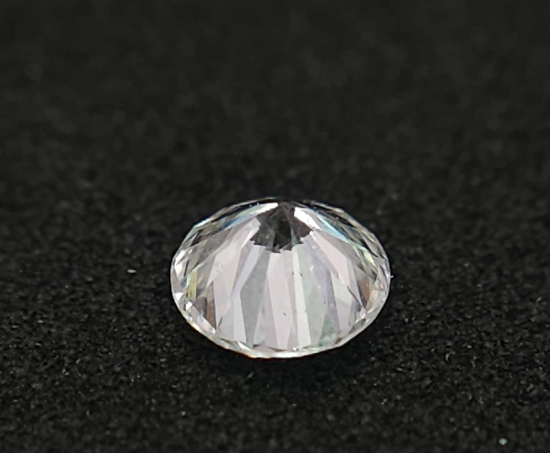 A ROUND BRILLIANT CUT DIAMOND .43ct VS2 COLOUR F , WITH CERTIFICATE . - Image 7 of 12