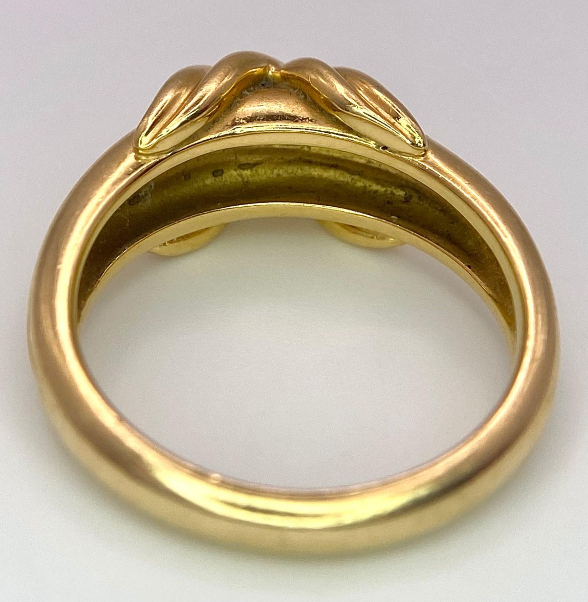 A Beautiful Tiffany and Co. 18K Gold Love Ring. Tiffany and co. markings. Size N. 7.2g weight. - Bild 7 aus 10