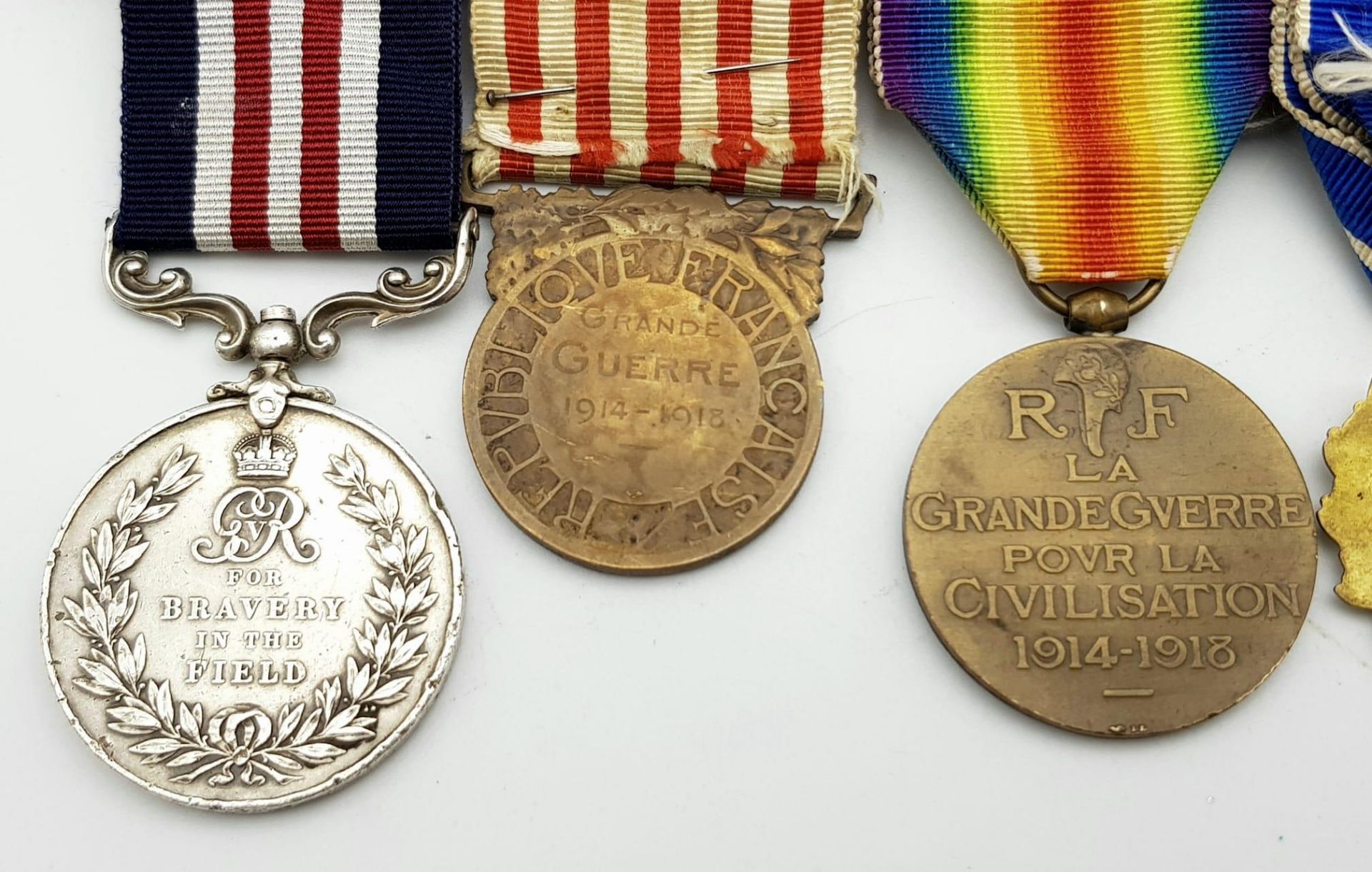WW1 Military Medal Group awarded to a French soldier for his actions above and beyond the call of - Image 4 of 5