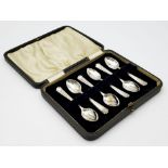 A collection of 6 vintage sterling silver teaspoons. Full Sheffield hallmarks, 1942. Total weight