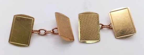 A Pair of Vintage 9K Gold Gents Cufflinks. 4.4g total weight.