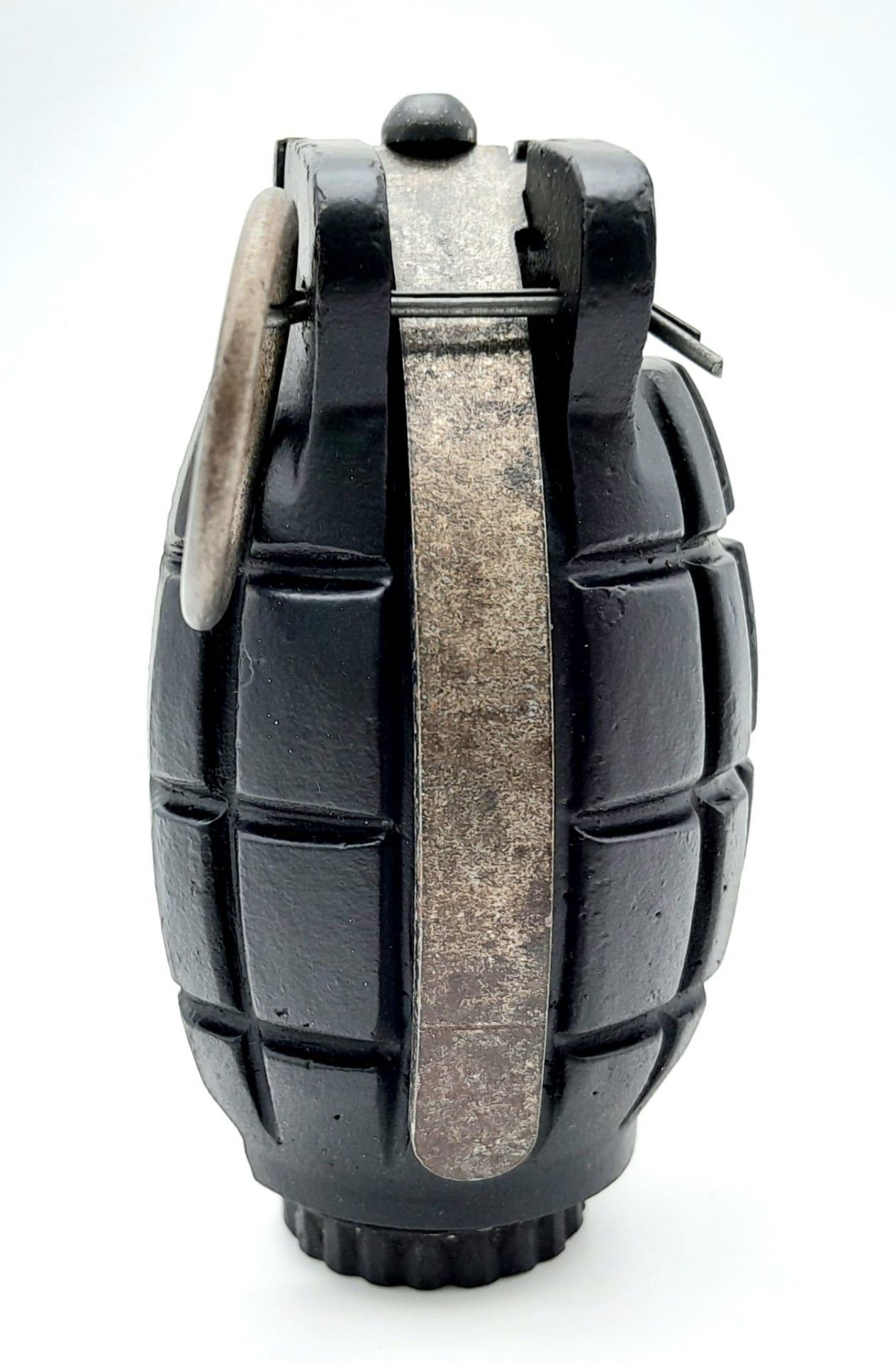 INERT WW2 British Cutaway No 36 Mills Grenade. UK Mainland Sales Only. - Image 3 of 5