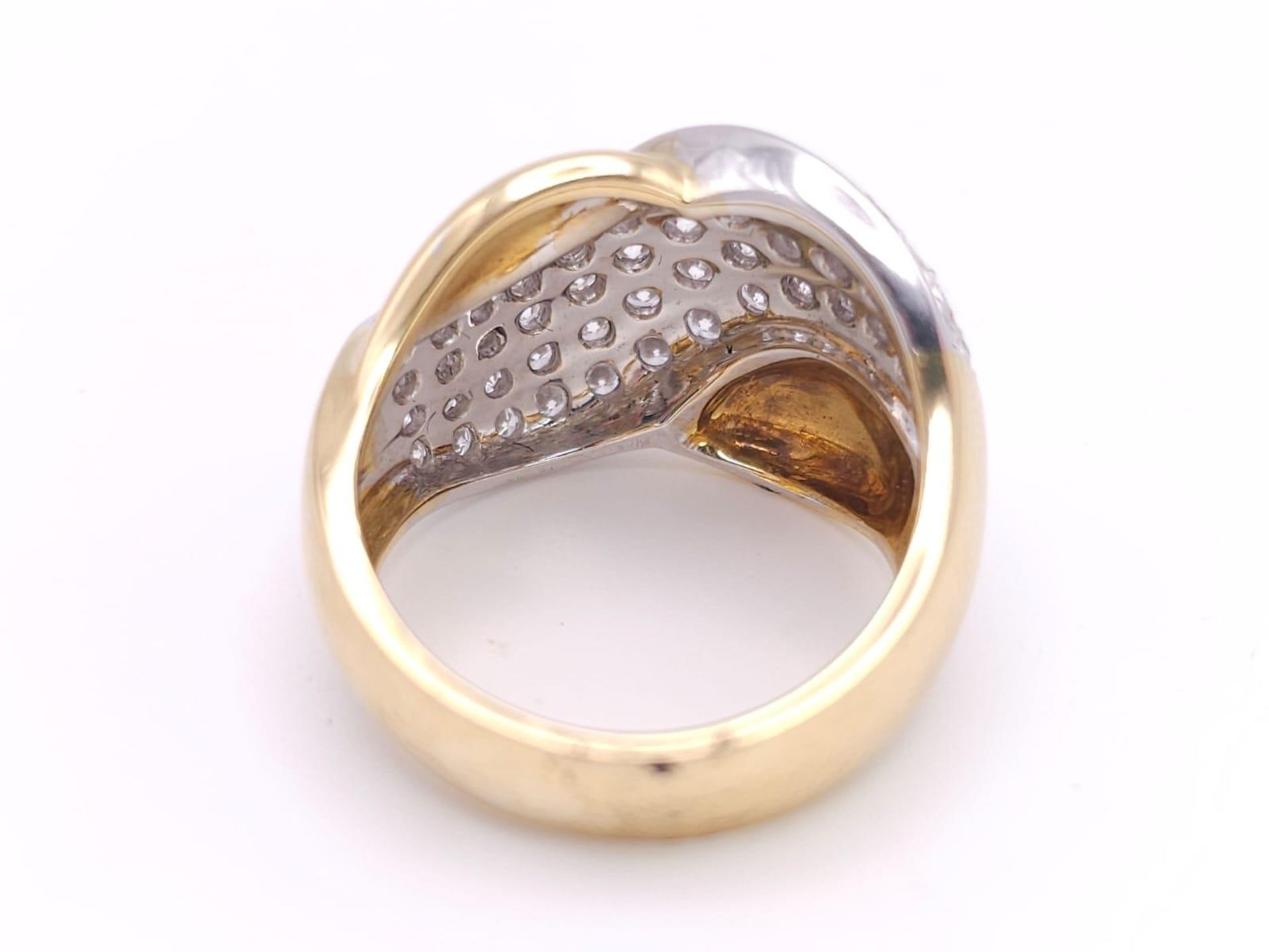 An 18K Yellow Gold Diamond Set Fancy Ring. 1.40ctw, Size N, 10.4g total weight. Ref: 2753 - Bild 5 aus 7