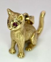 A Beautiful Vintage 9K Gold Pussy Pendant - With Ruby Eyes! 2.5cm. 8.8g weight.