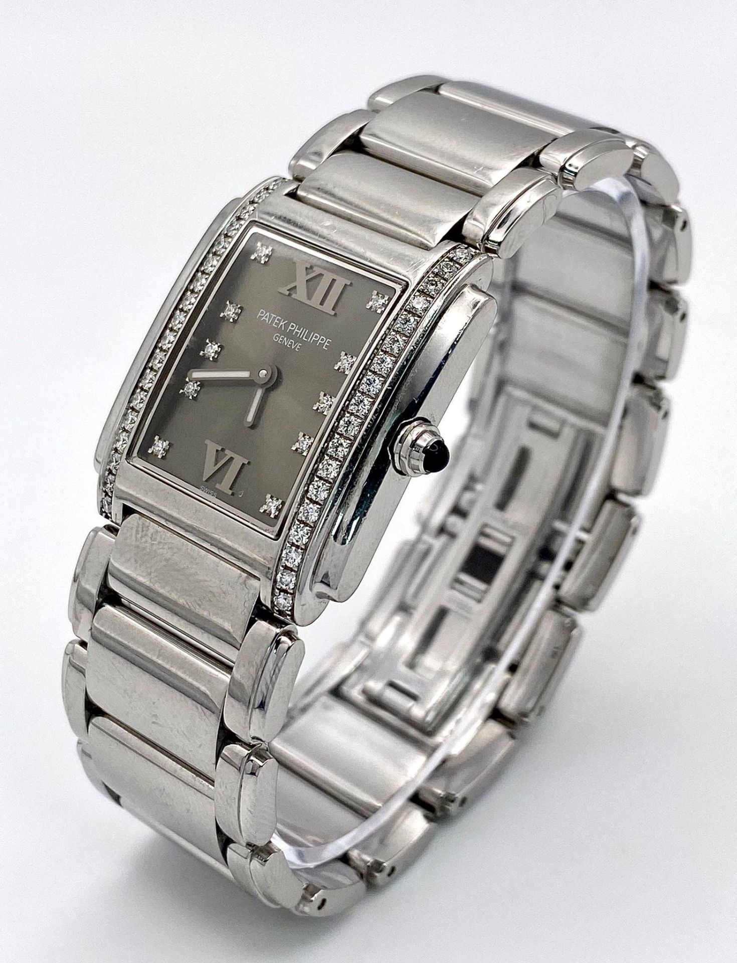 A Stunning Patek Philippe Diamond Twenty - 4 Ladies Watch. Stainless steel bracelet and case - 25 - Bild 2 aus 8