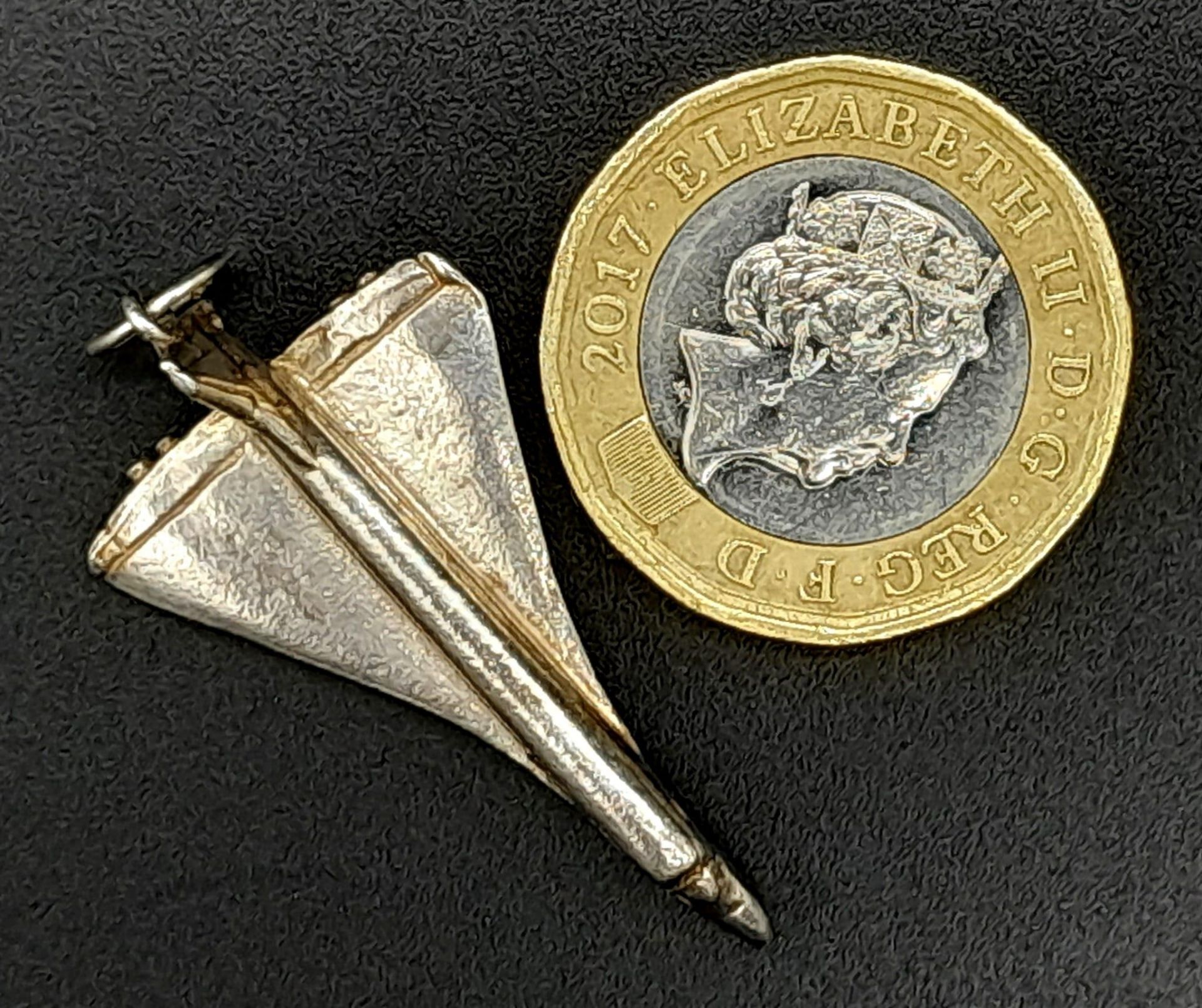 A Sterling Silver Concorde Charm. 4cm length, 4.2g weight. Ref: SC 7092 - Image 2 of 5