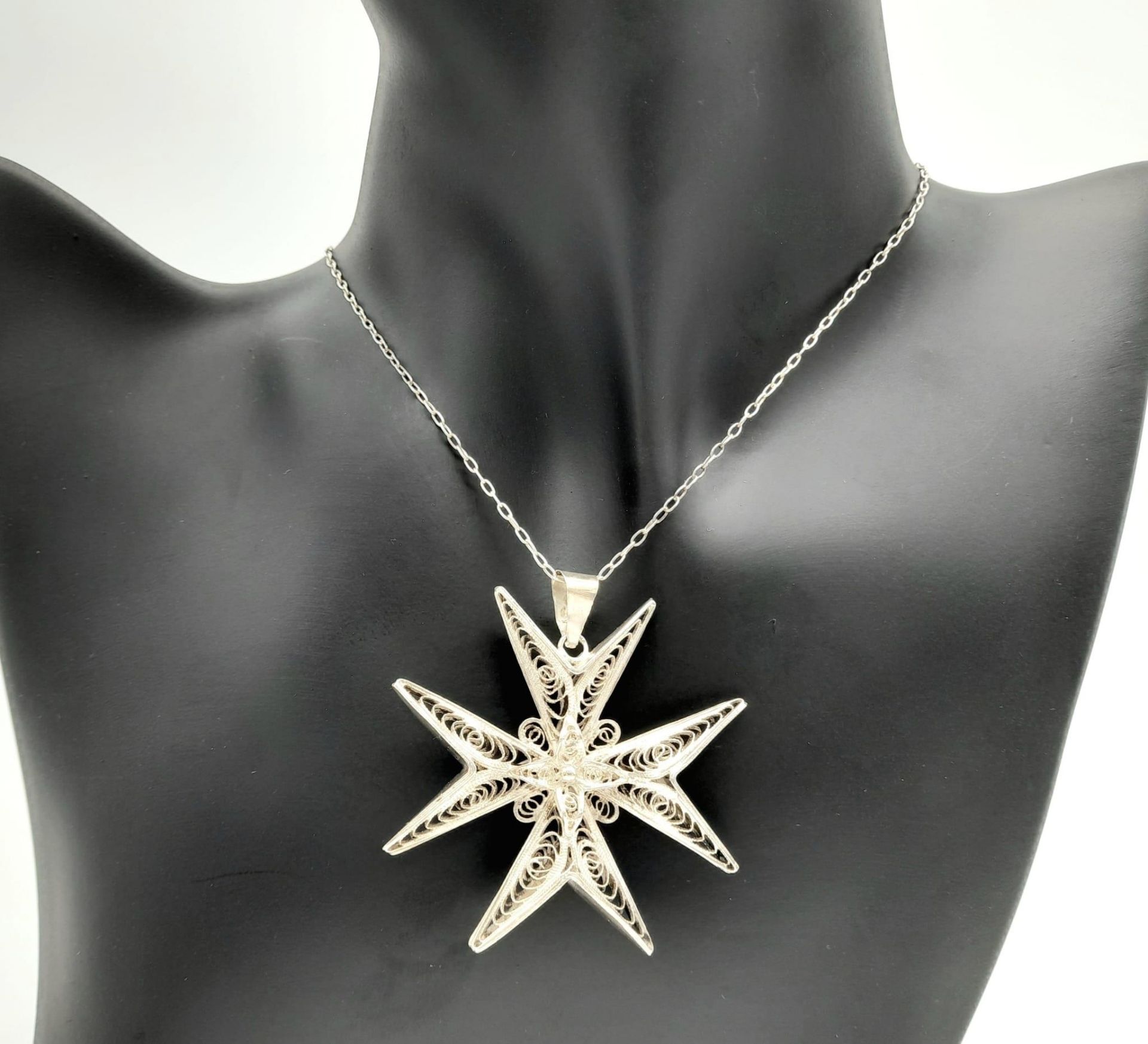 A Vintage 917 Silver, Filigree Maltese Cross Pendant Necklace. Pendant Measures 4.5cm Wide and is on - Image 2 of 16