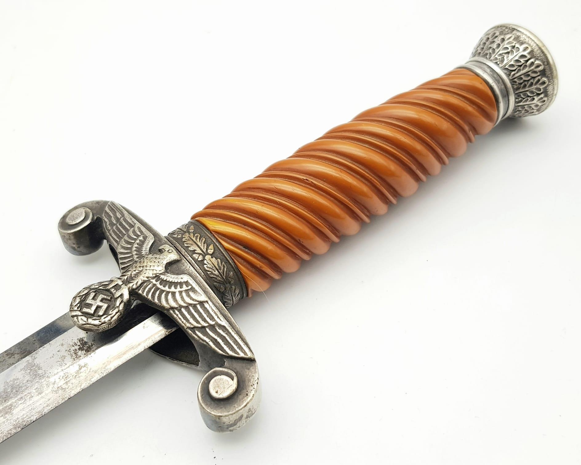 A Heer WW2 Nazi Dress Dagger - this was the 2nd Dagger given to the vendor by a WW2 Veteran ( - Image 3 of 8