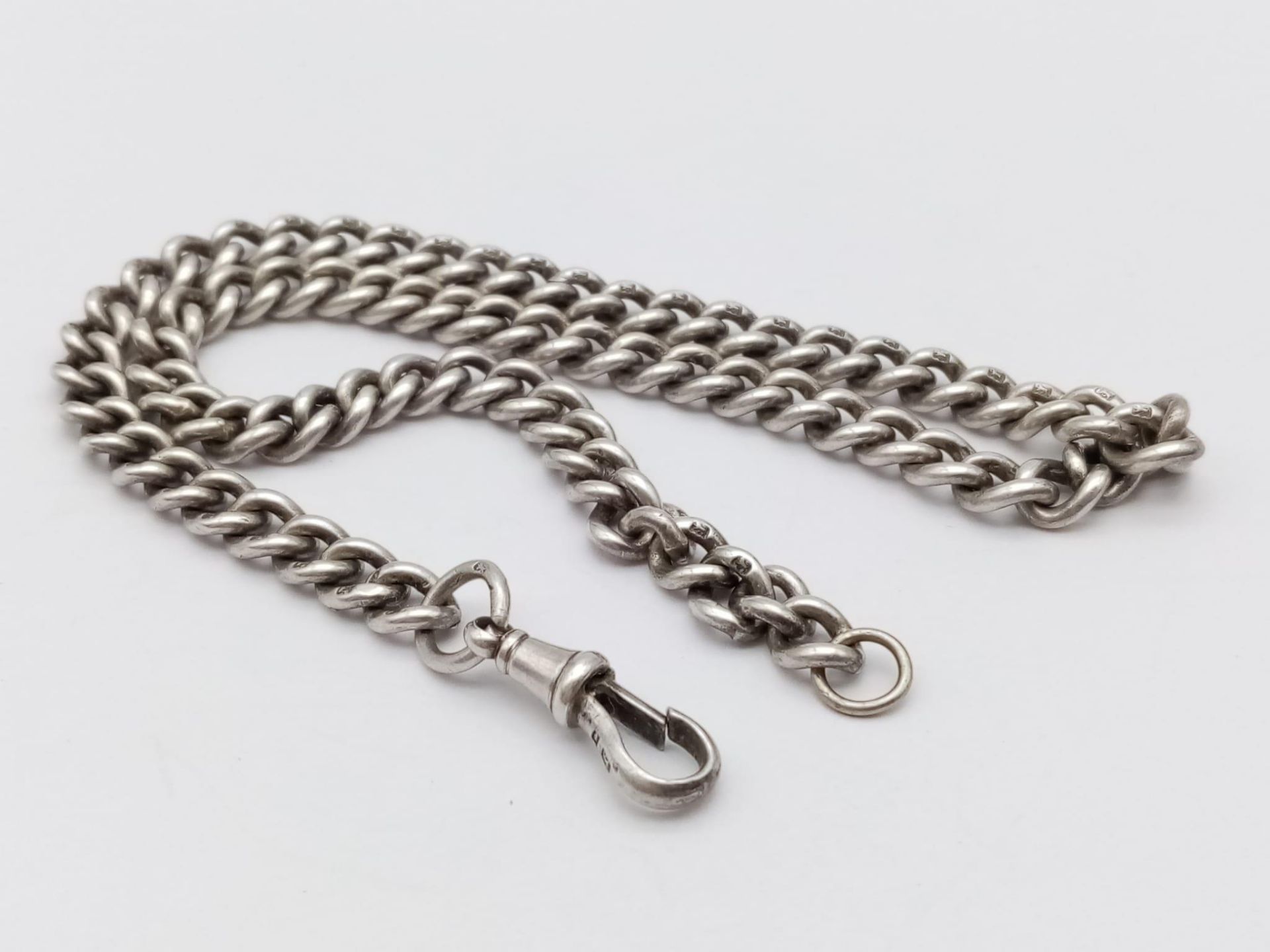 A Heavy Vintage Hallmarked Silver Albert Chain. 38cm Length. All links and Clasped Stamped. 35.71 - Bild 3 aus 7