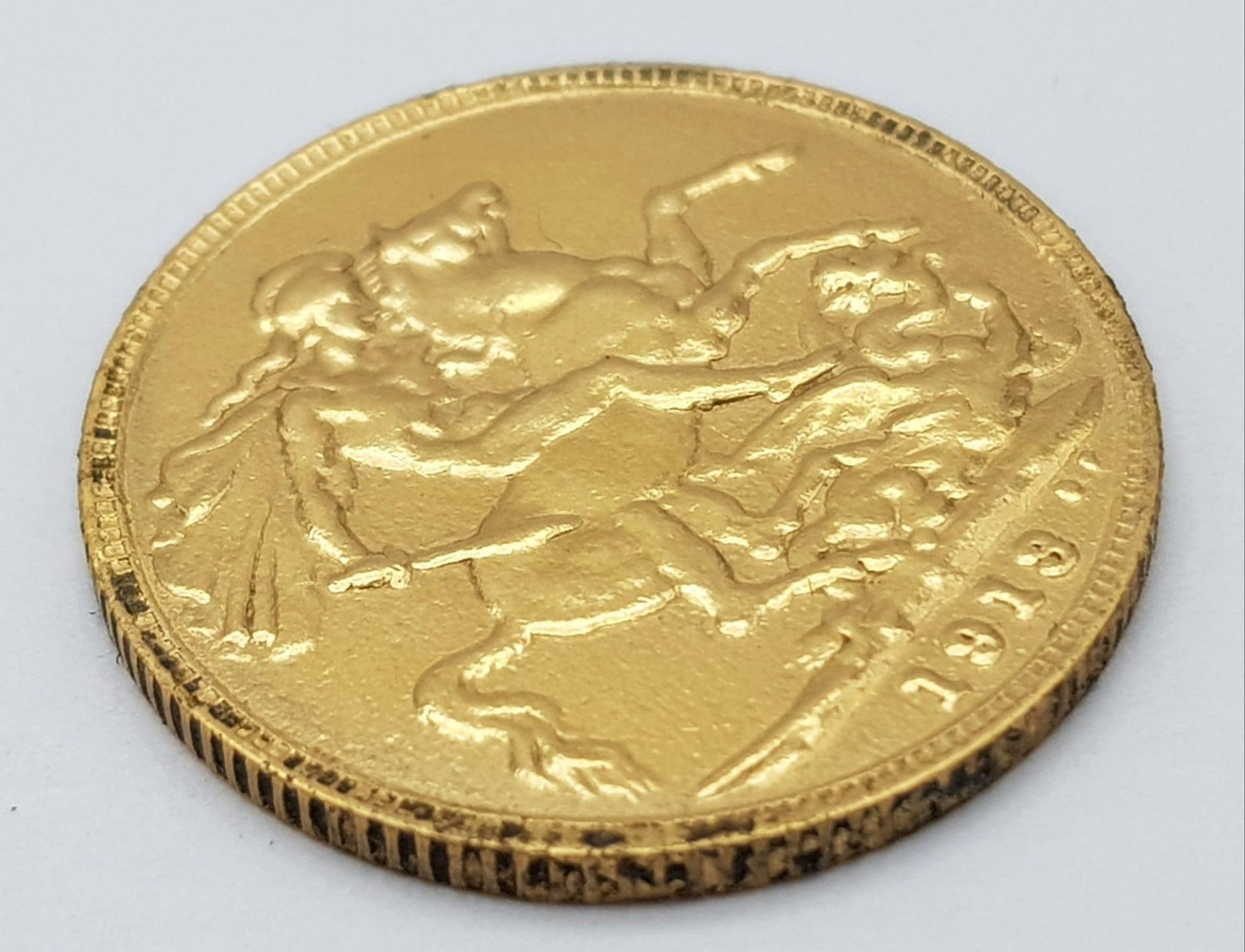 A 22K GOLD SOVEREIGN DATED 1913 . - Image 3 of 4
