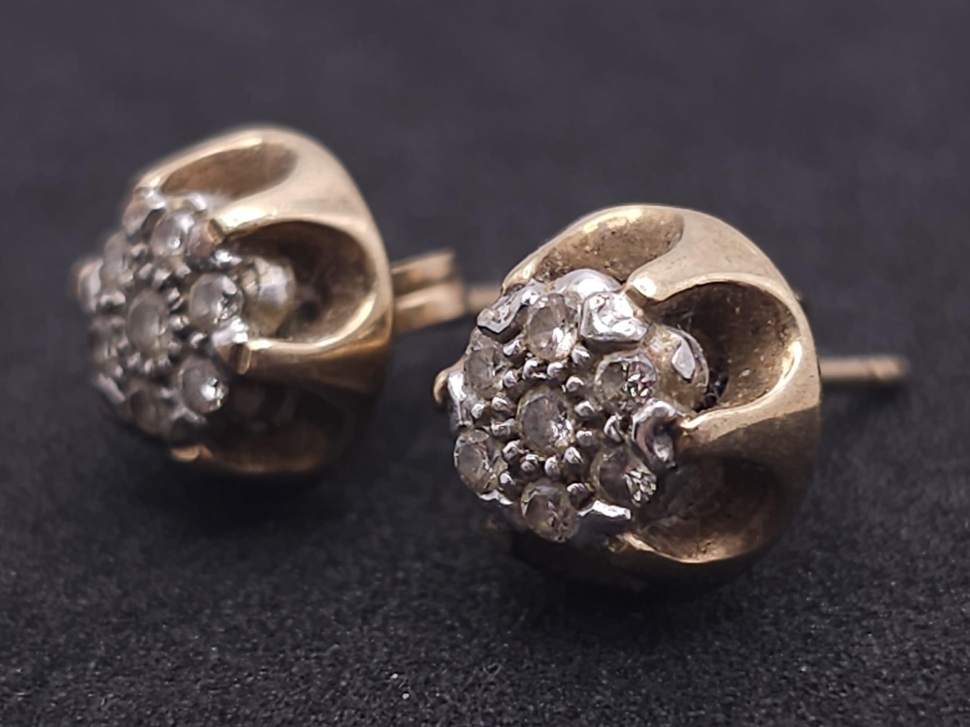 A Pair of Vintage 9K Yellow Gold and Diamond Stud Earrings. 3.3g total weight. - Image 5 of 10