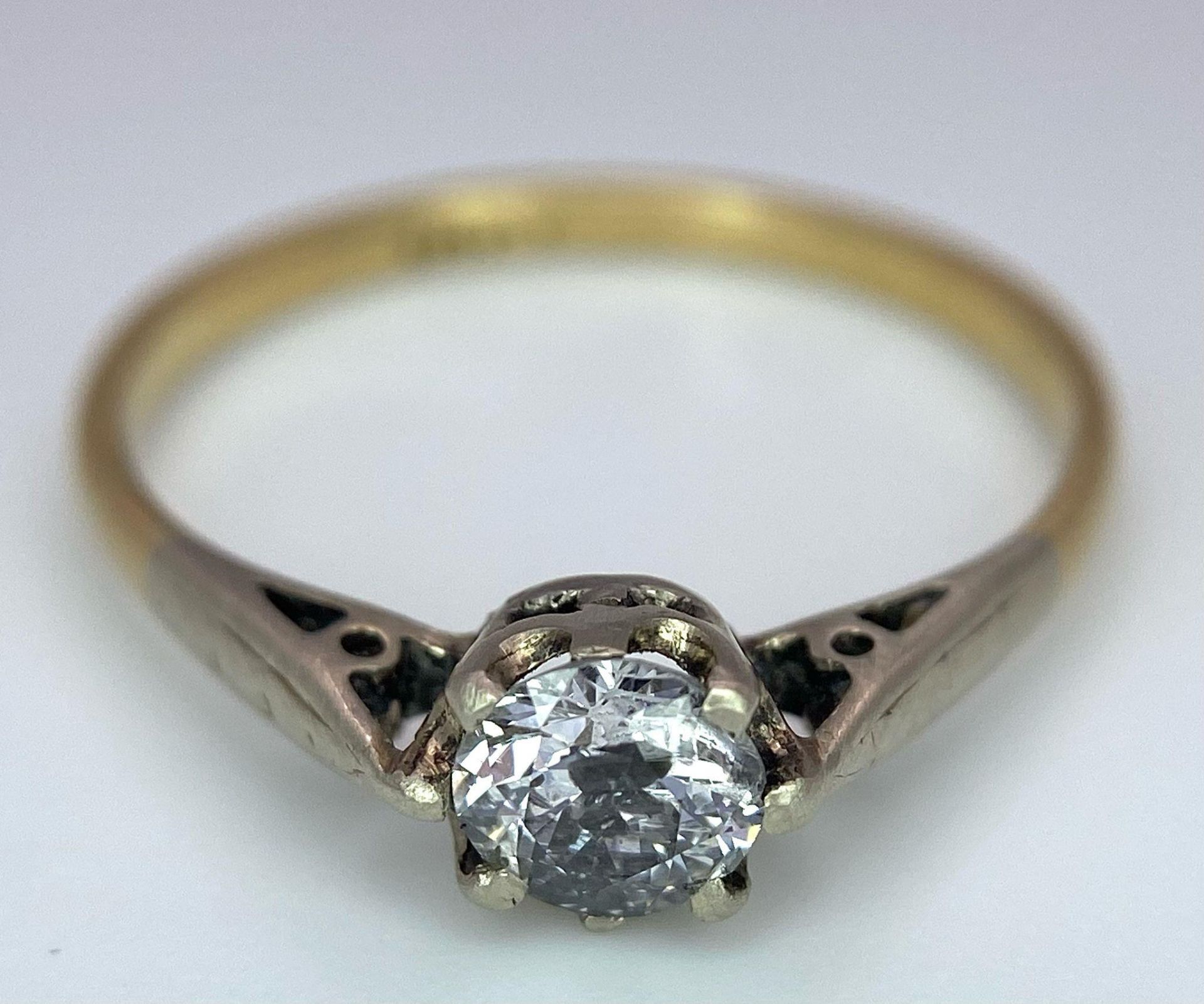 An 18K Yellow Gold Diamond Solitaire Ring. 0.40ct. Size M. 1.82g - Bild 5 aus 7