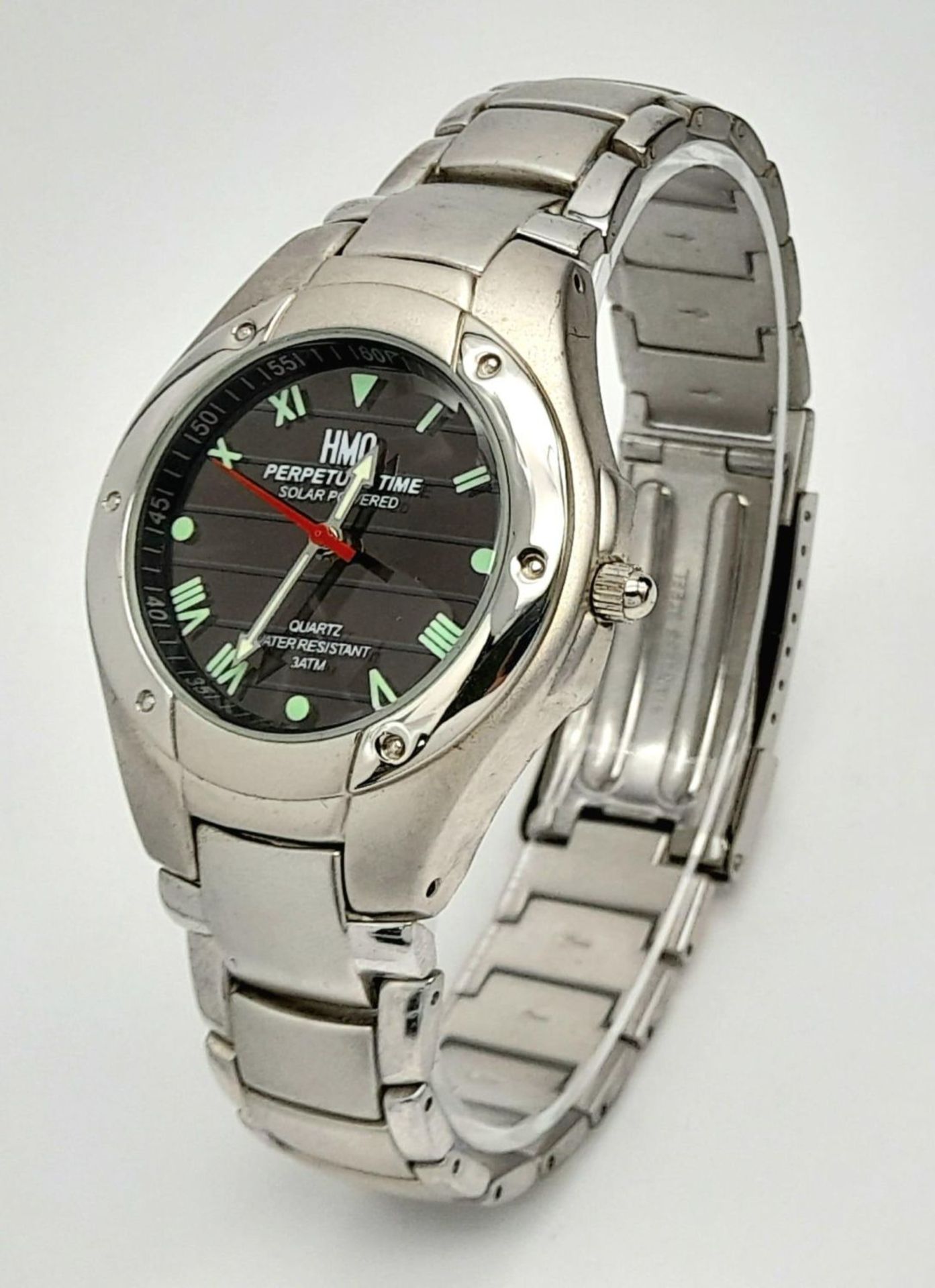 A Men’s Solar Powered Stainless Steel Watch by HMO. 40mm Case. Full Working Order. Comes Boxed. - Bild 3 aus 14