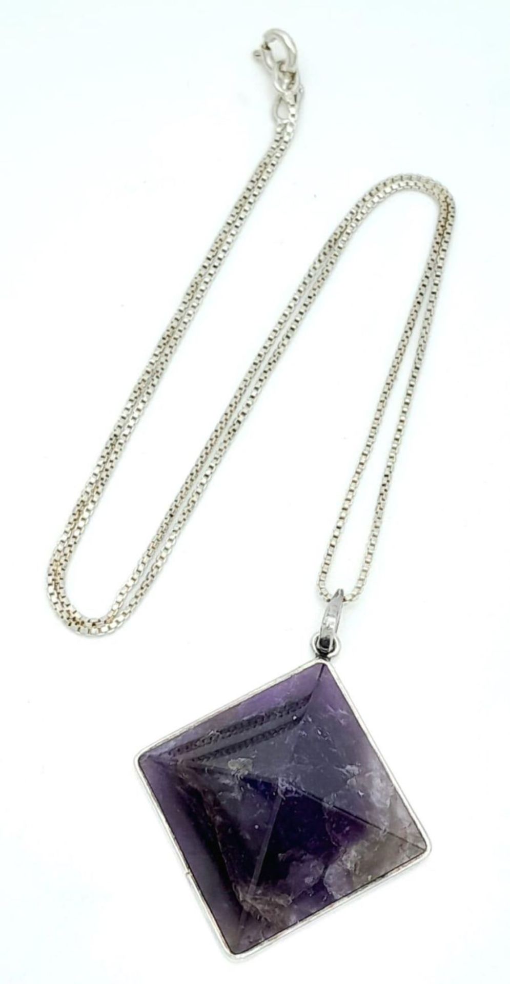 A Sterling Silver Pyramid Cut Amethyst Pendant Necklace. 37cm Length. Amethyst Measures 2cm Width. - Image 5 of 10