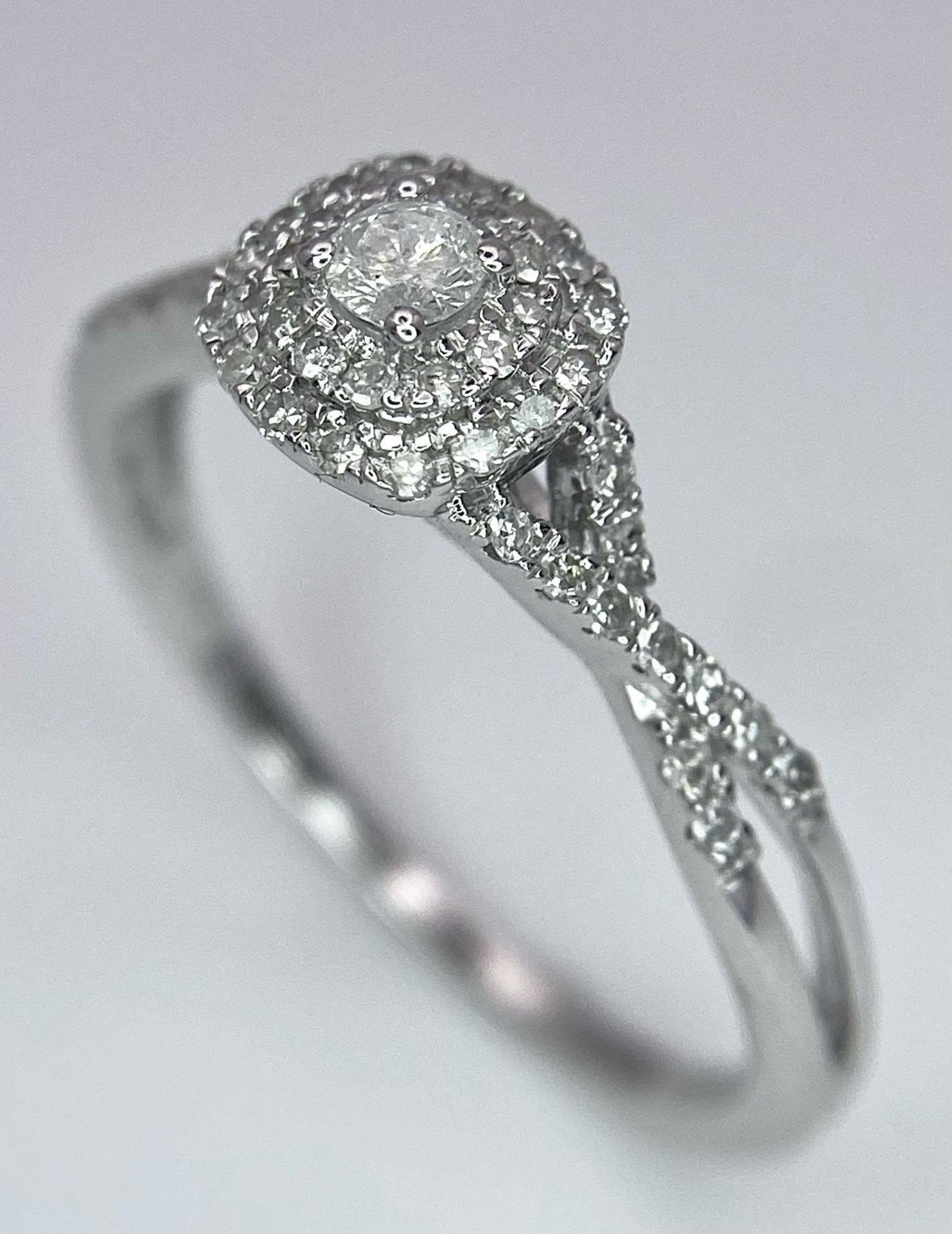 A 9K White Gold Diamond Double Halo Ring. 0.30ctw, size P, 2.2g total weight. Ref: 8447 - Bild 5 aus 9