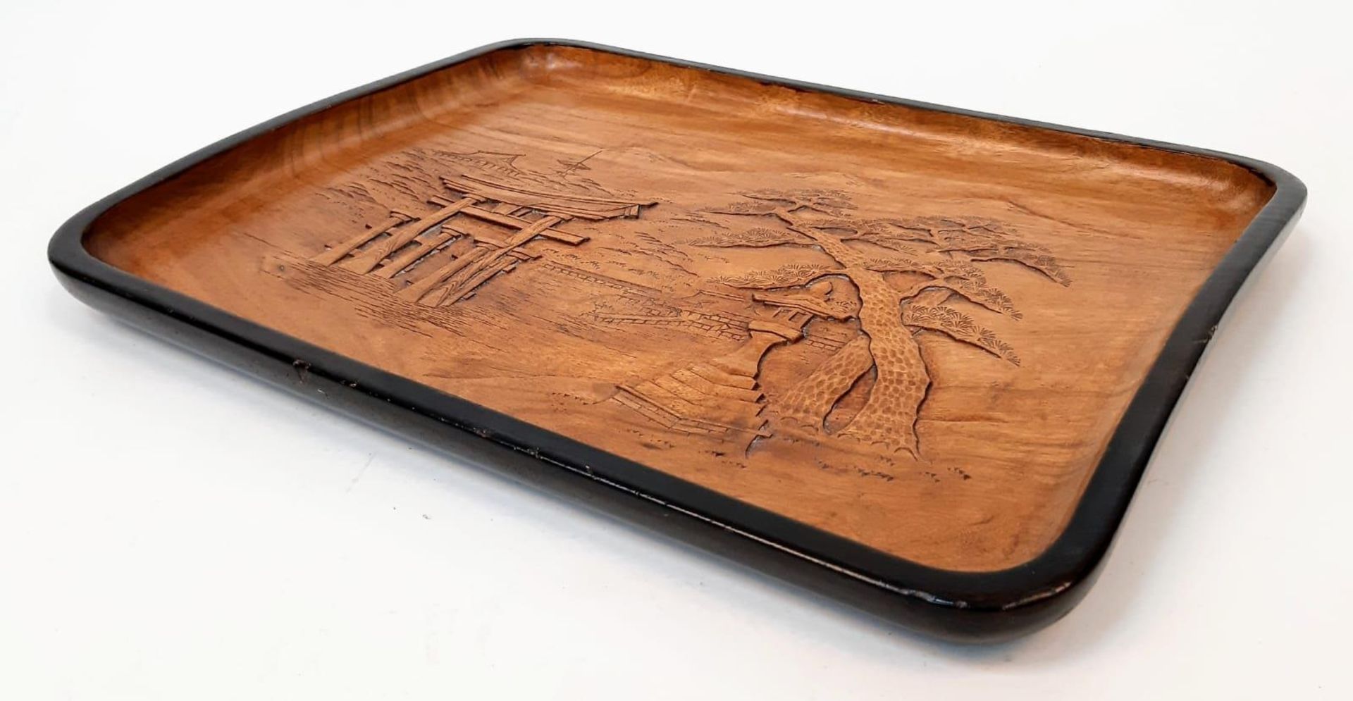 A vintage, Japanese, hand carved tray with the Itsukushima shrine, a UNESCO World Heritage Site. - Bild 2 aus 10