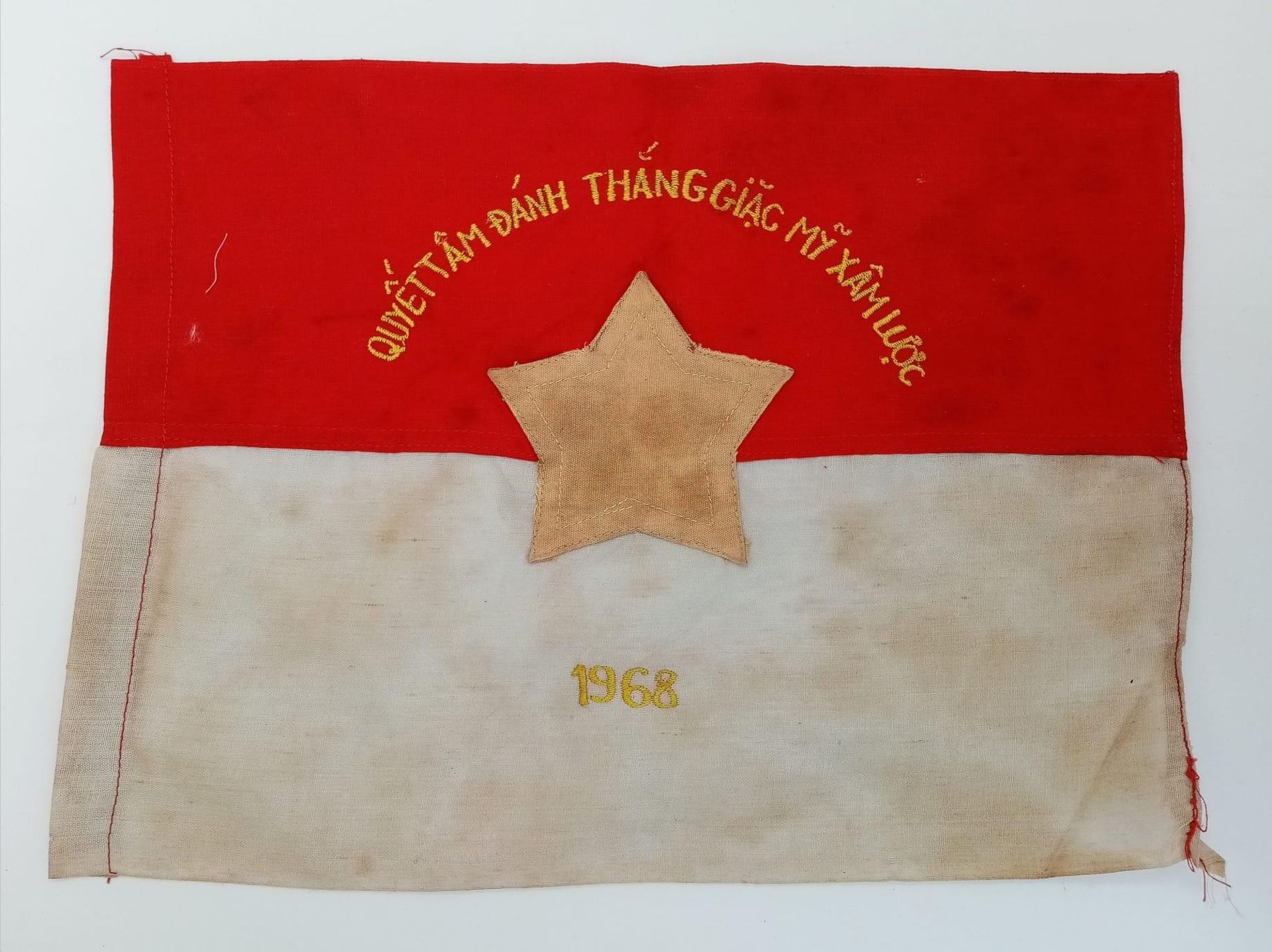 Vietnam War Era Vietcong Victory Banner 30 x 22 cm “Chose To Fight, Fight To Win-Destroying the