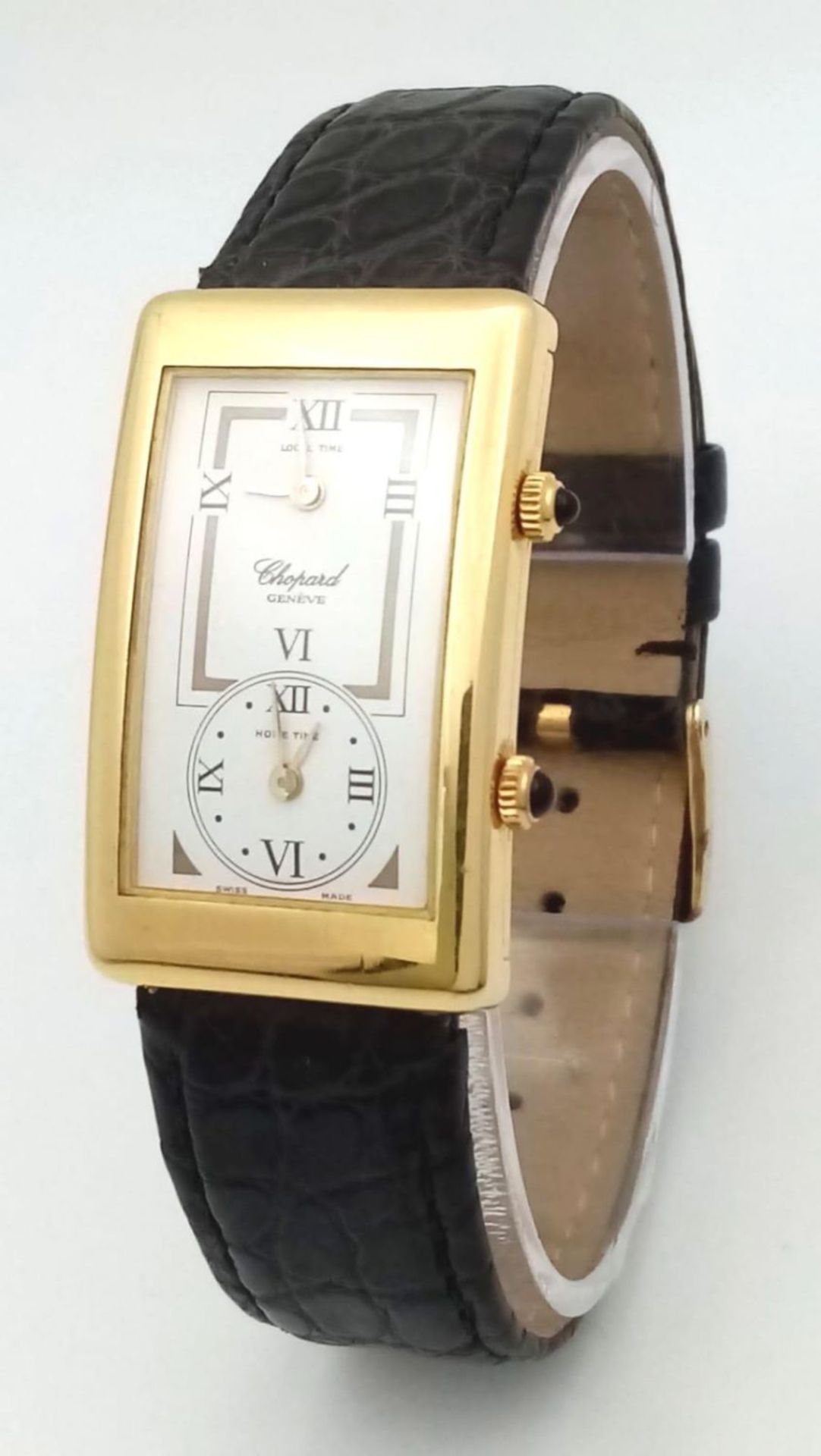 A Chopard 18K Gold Home Time (Dual Time) Gents Watch. Black leather strap. 18K gold rectangular case - Bild 5 aus 20